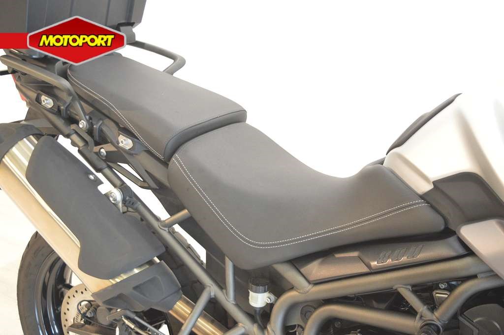 TRIUMPH - TIGER 800 XRX