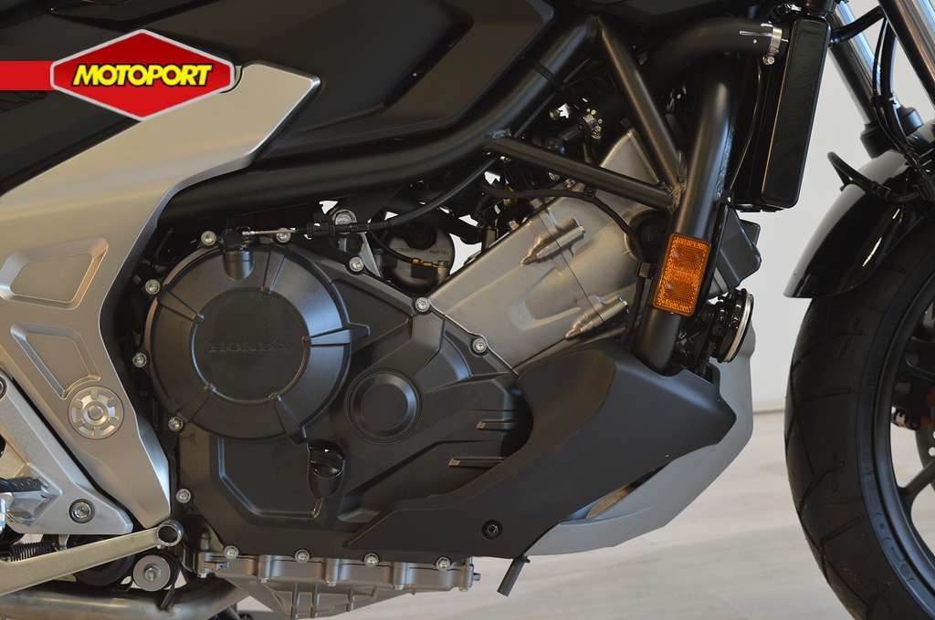HONDA - NC 750 X ABS