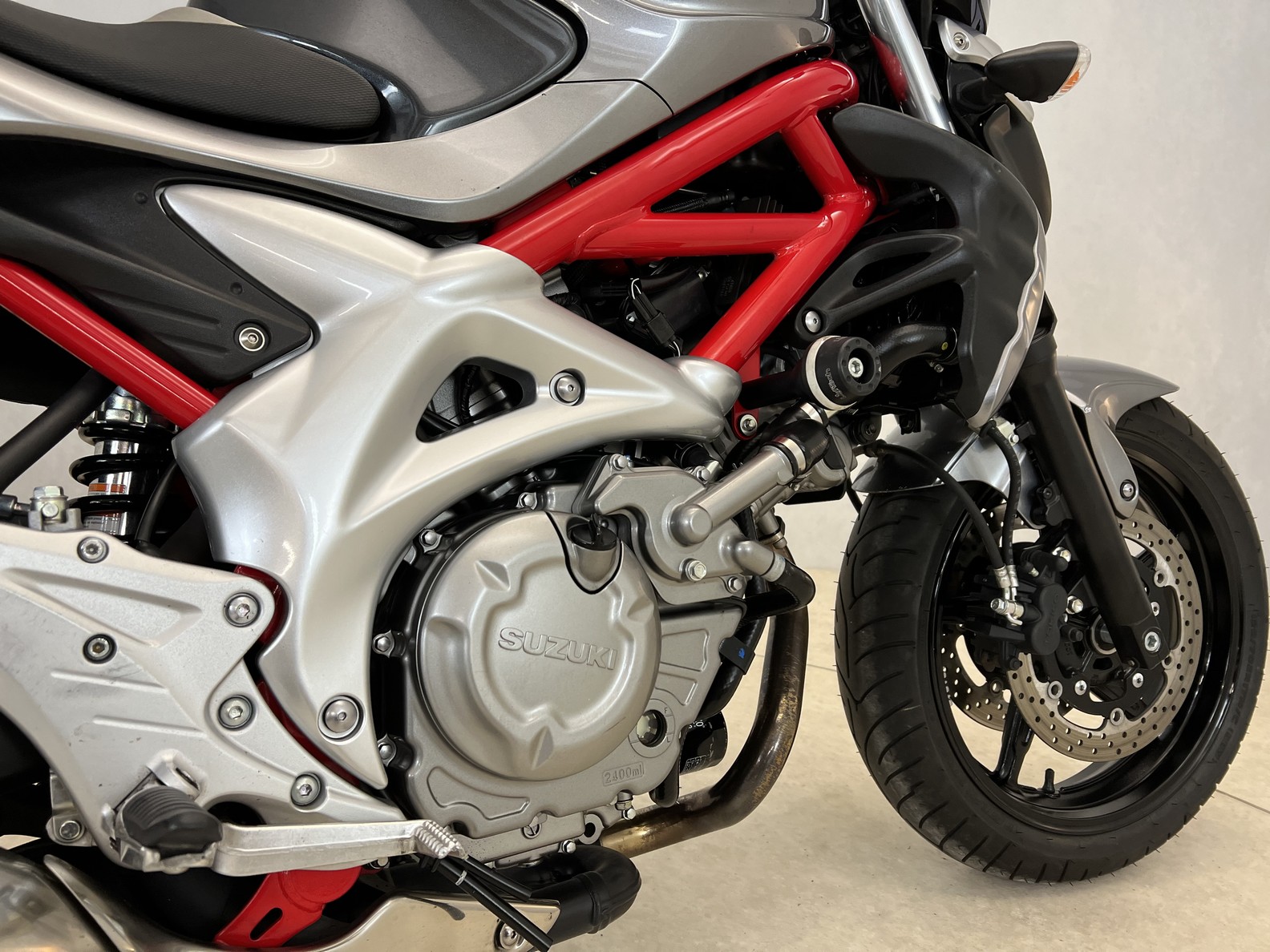 SUZUKI - SFV 650 GLADIUS