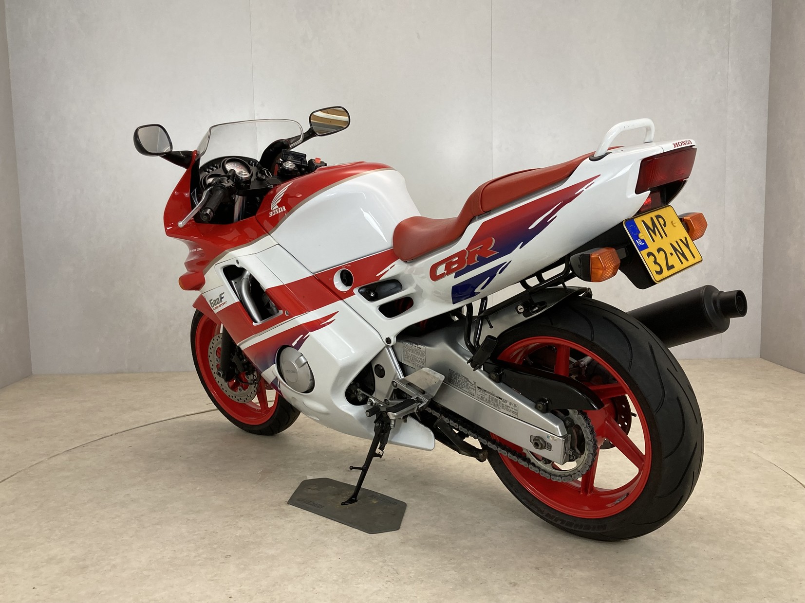 HONDA - CBR 600 F
