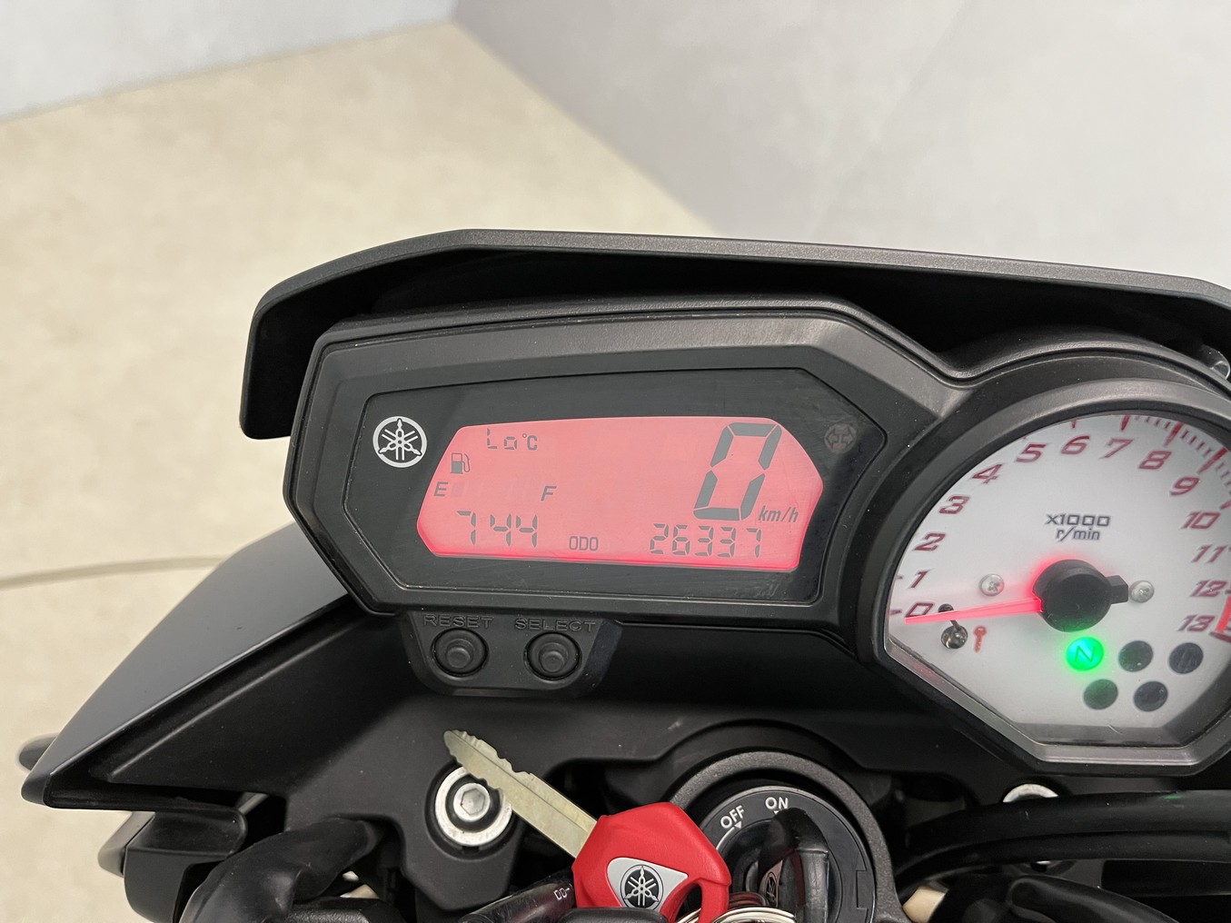 YAMAHA - FZ 8N