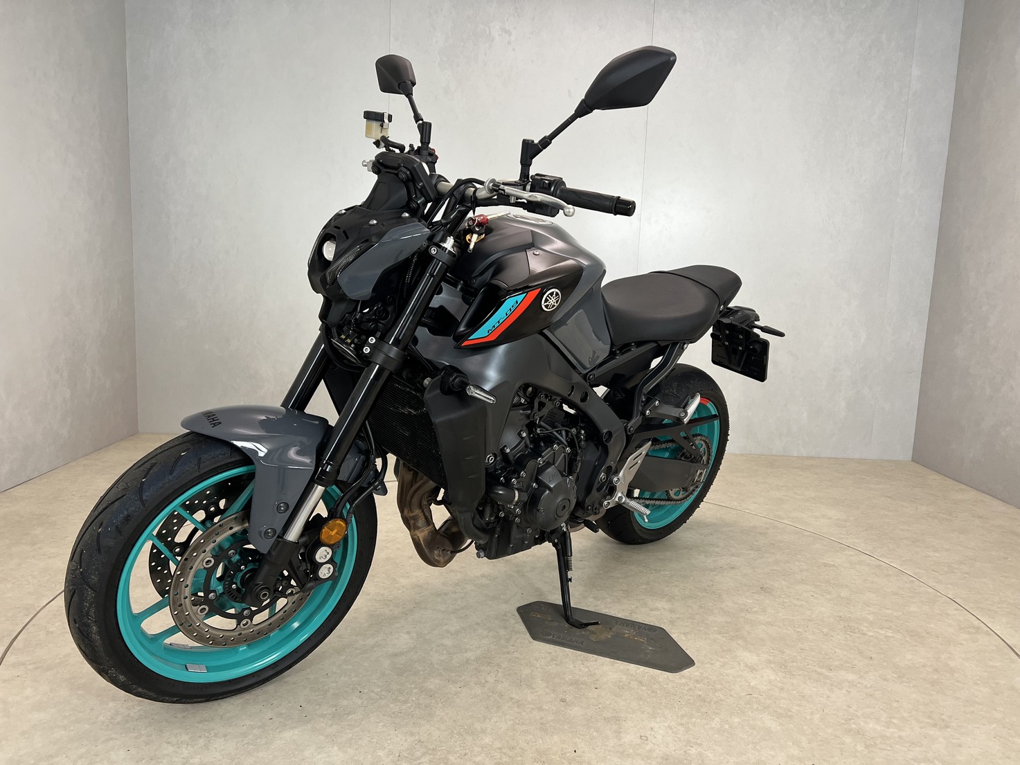 YAMAHA - MT 09 ABS
