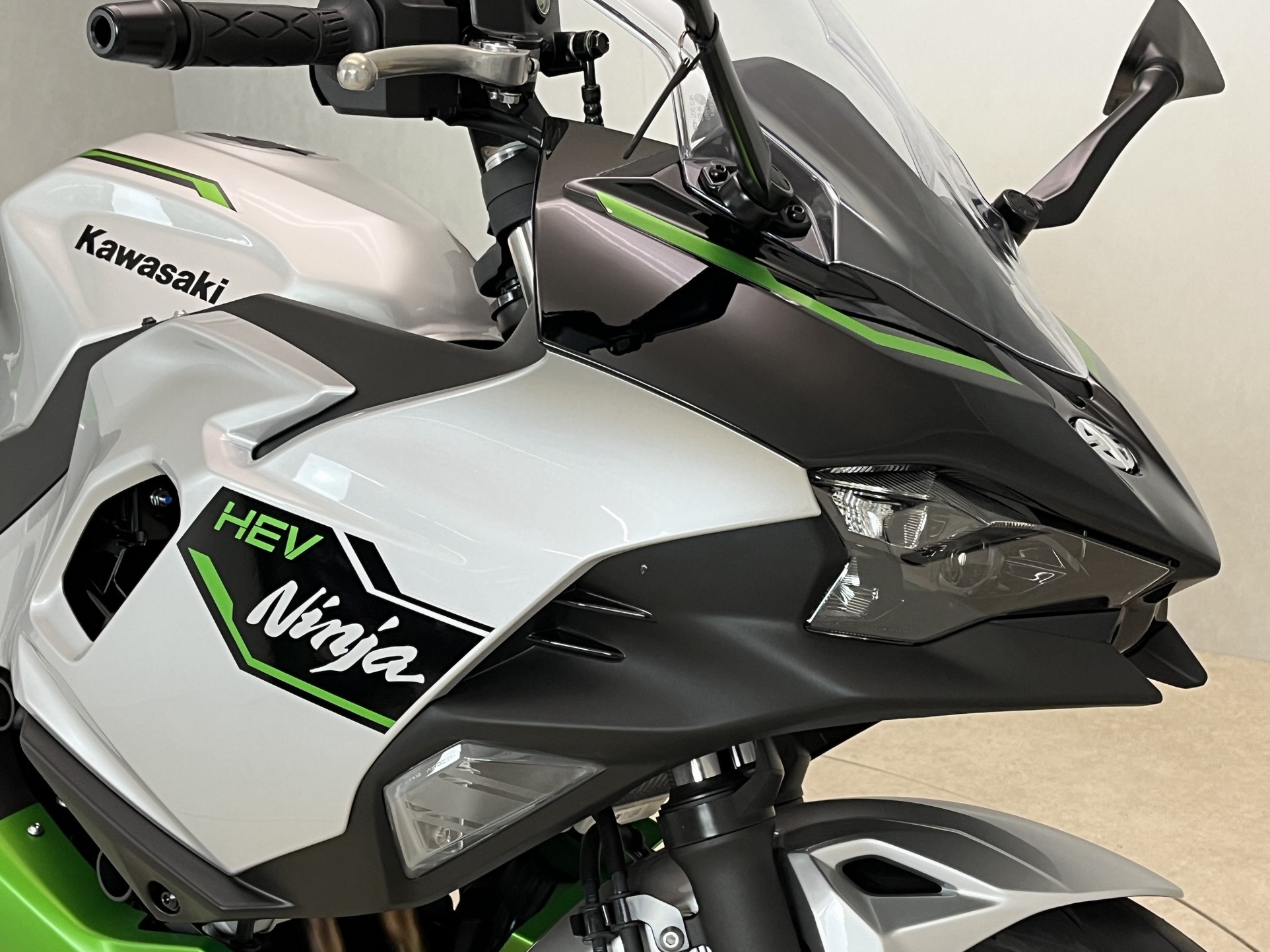 KAWASAKI - NINJA 7 HYBRID