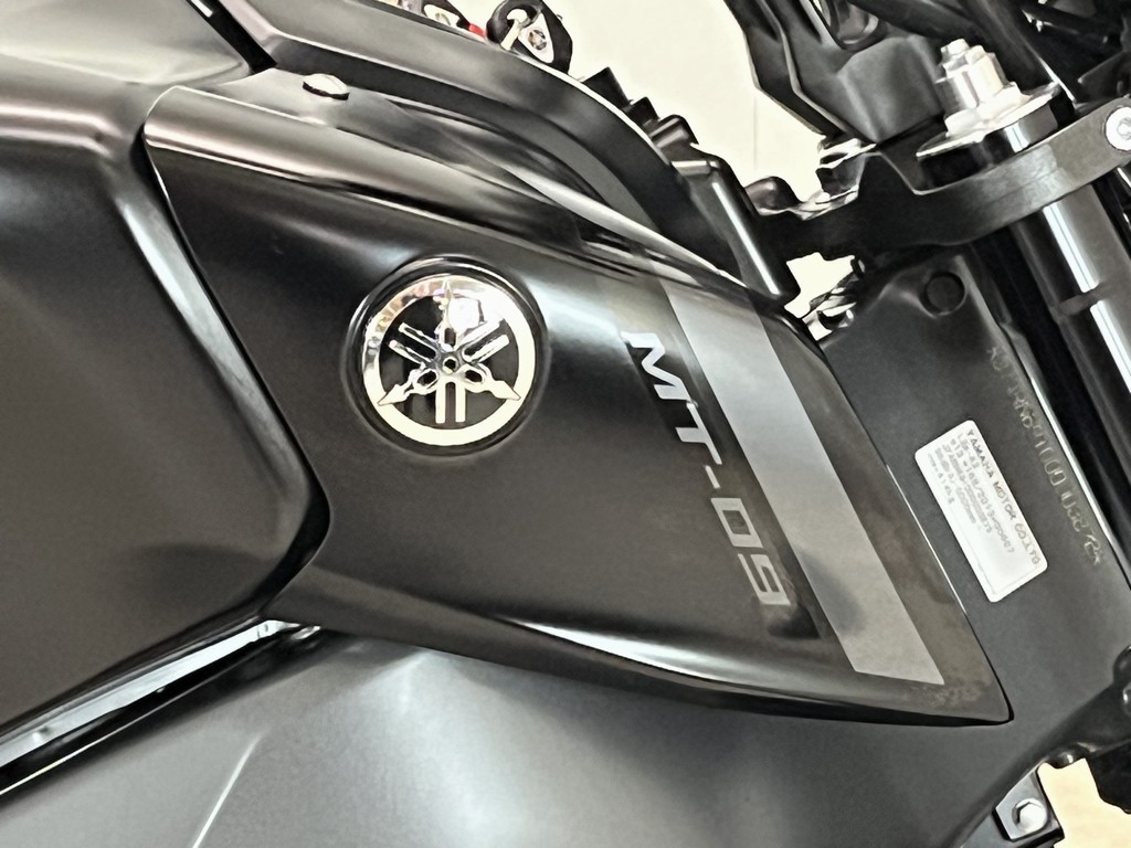 YAMAHA - MT 09 ABS