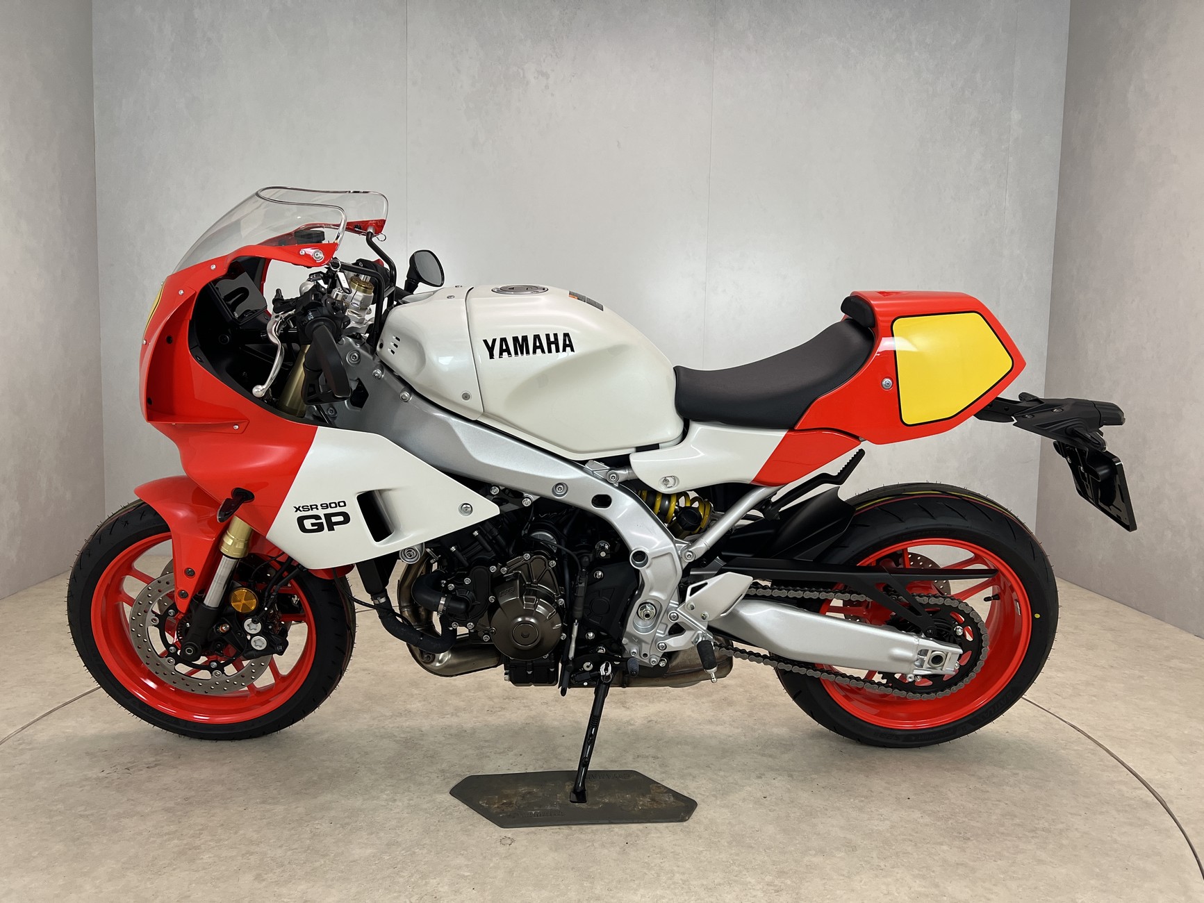 YAMAHA - XSR 900 GP