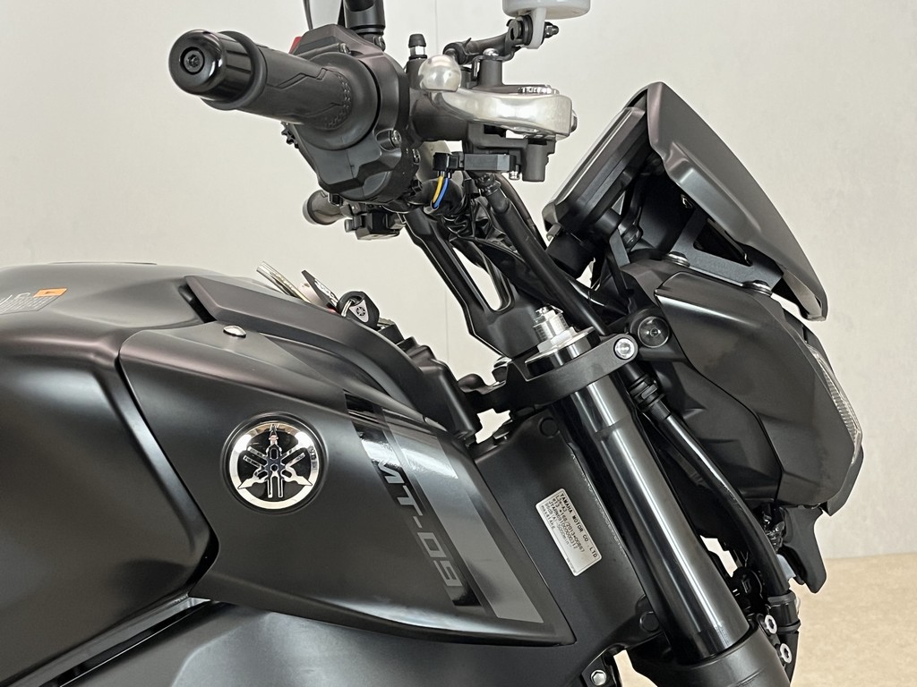 YAMAHA - MT 09 ABS