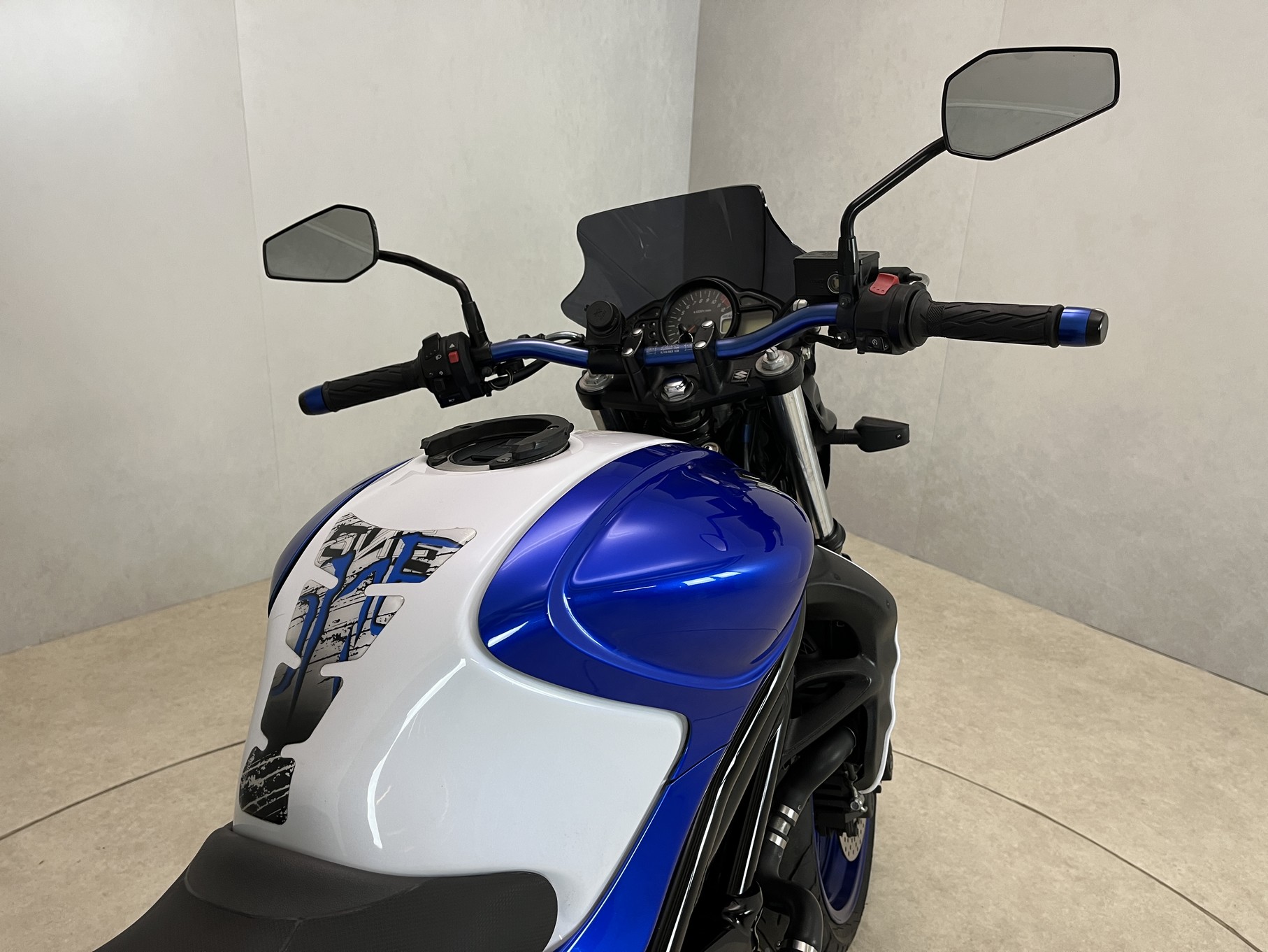 SUZUKI - SFV 650 ABS GLADIUS