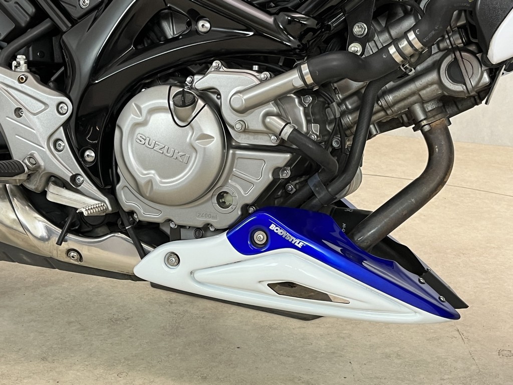 SUZUKI - SFV 650 ABS GLADIUS