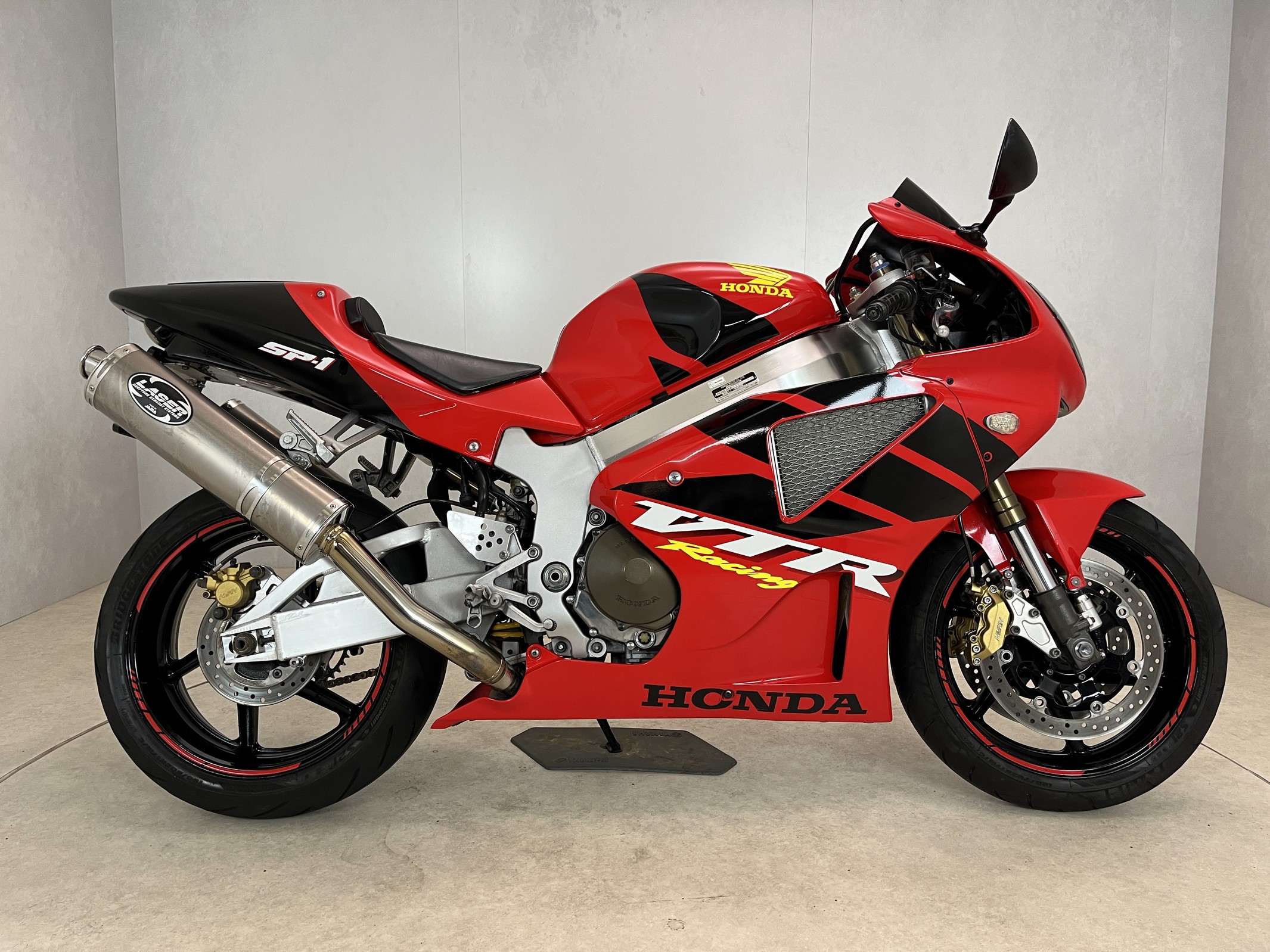HONDA - VTR 1000 SP-1