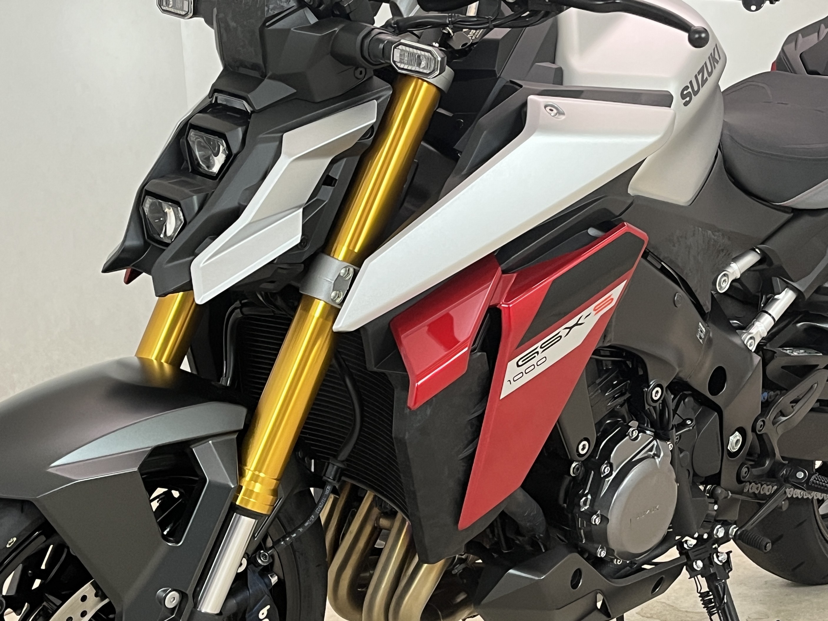 SUZUKI - GSX S1000 ABS