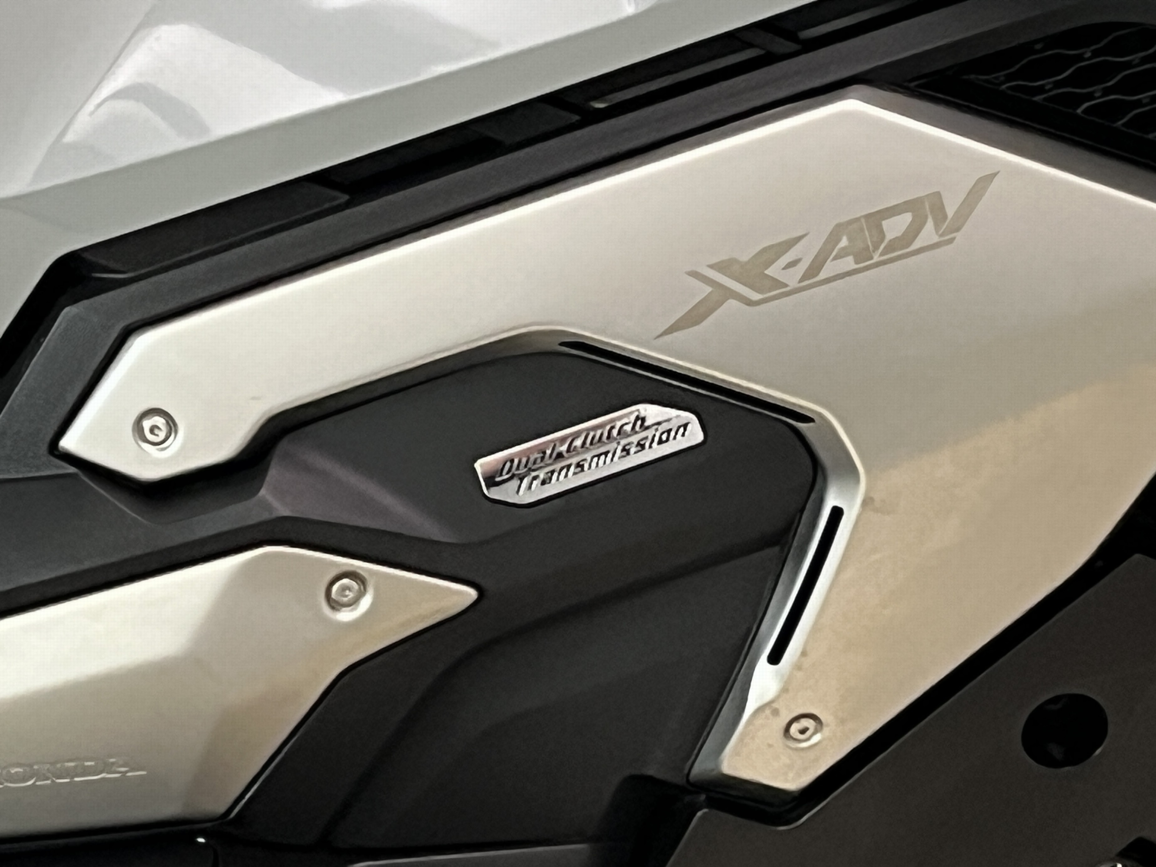 HONDA - X-ADV 750 ABS