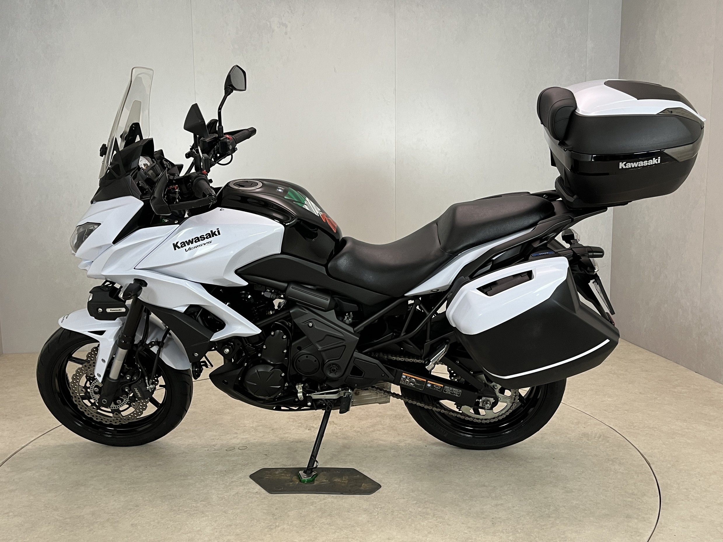 KAWASAKI - VERSYS 650 GRAND TOURER
