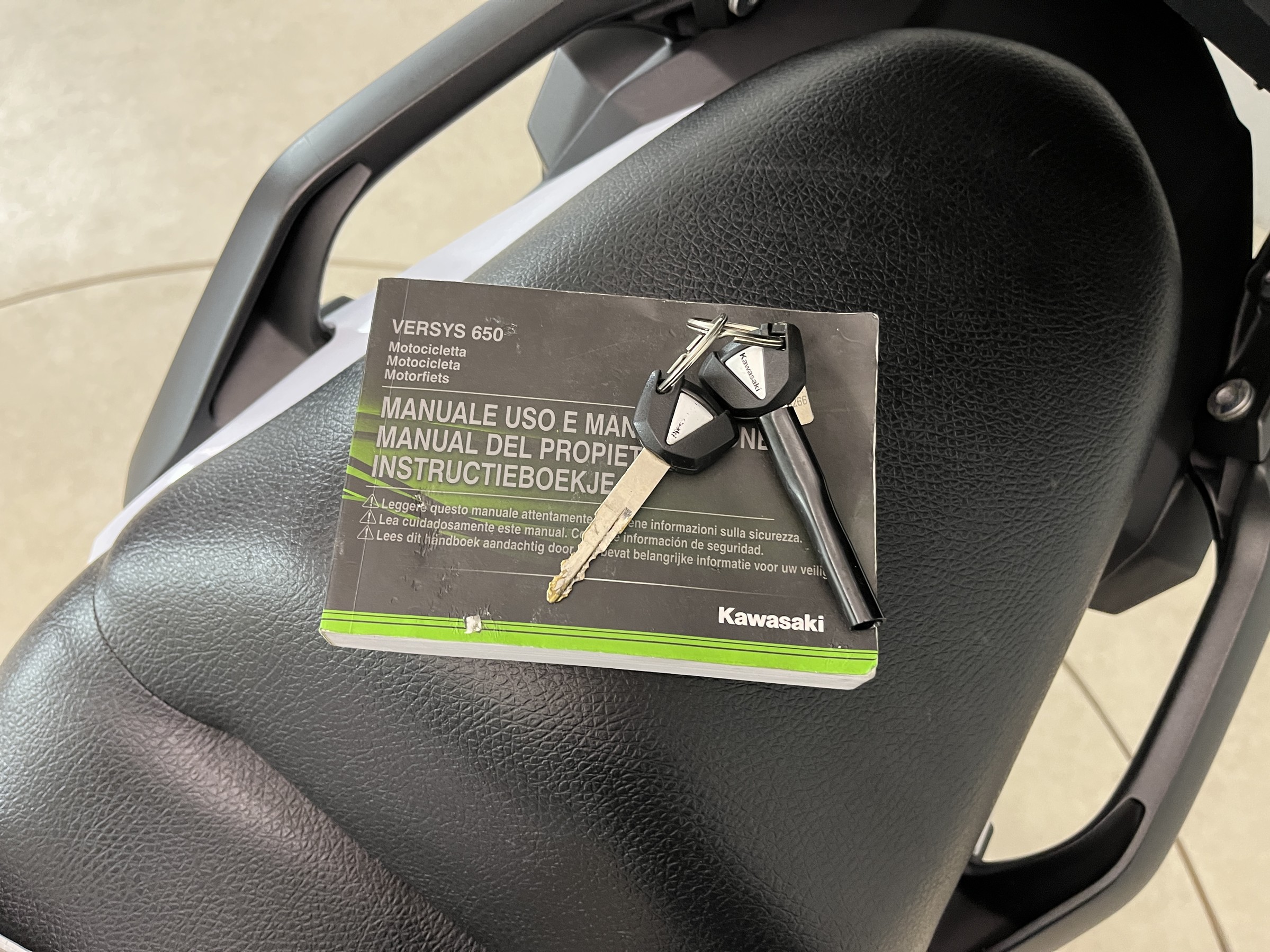 KAWASAKI - VERSYS 650 GRAND TOURER