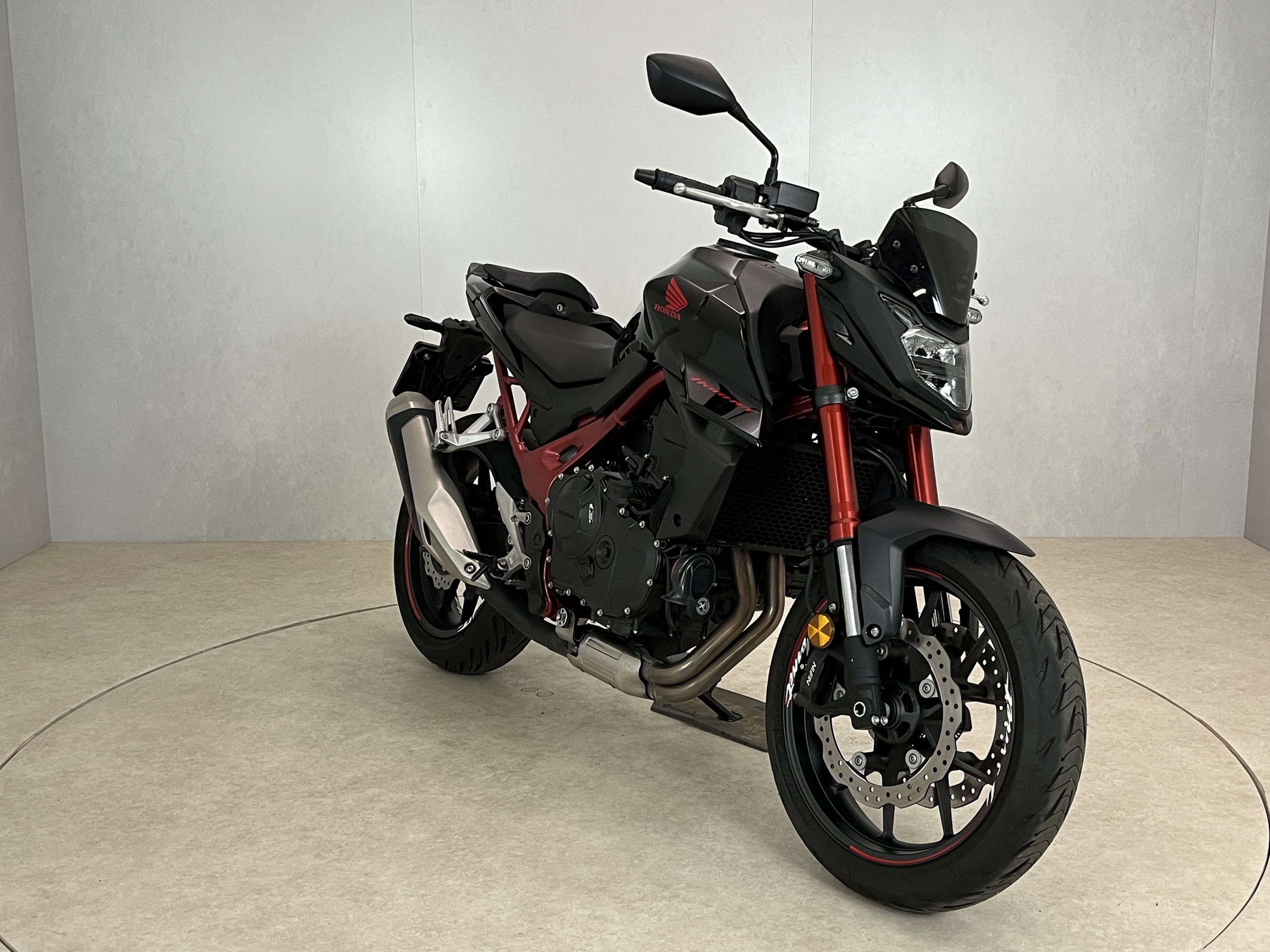 HONDA - CB 750 HORNET