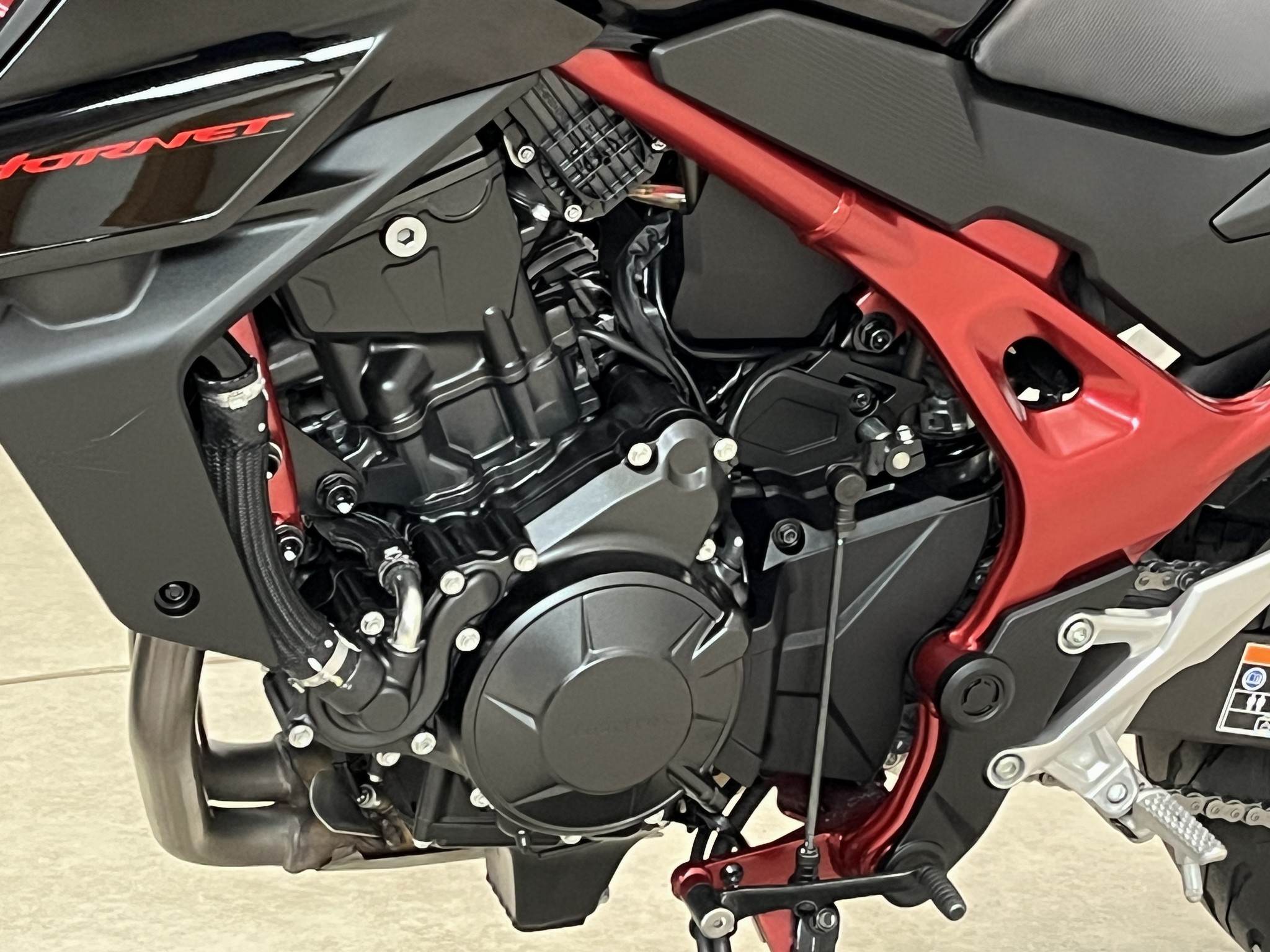 HONDA - CB 750 HORNET
