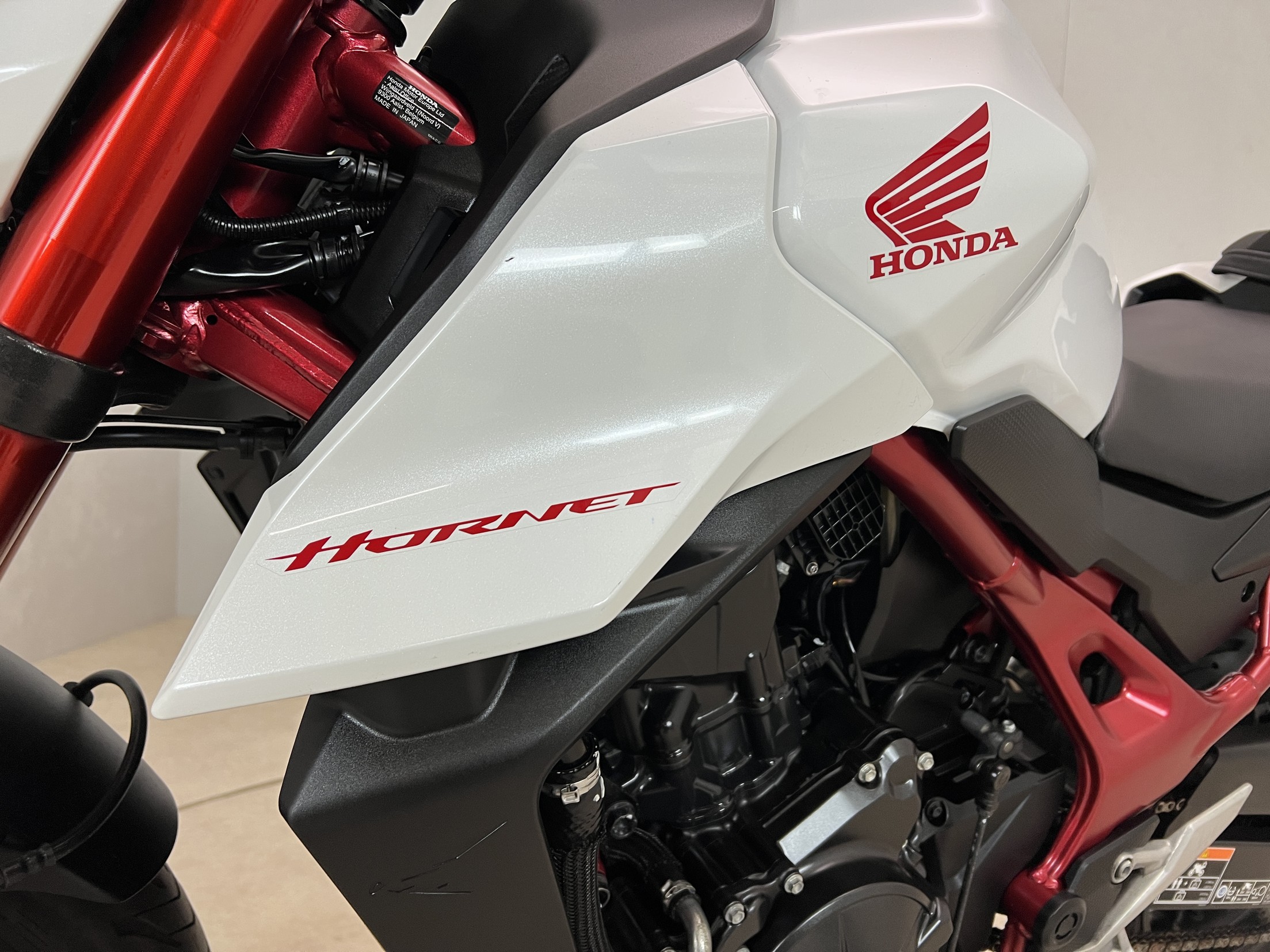 HONDA - CB 750 HORNET