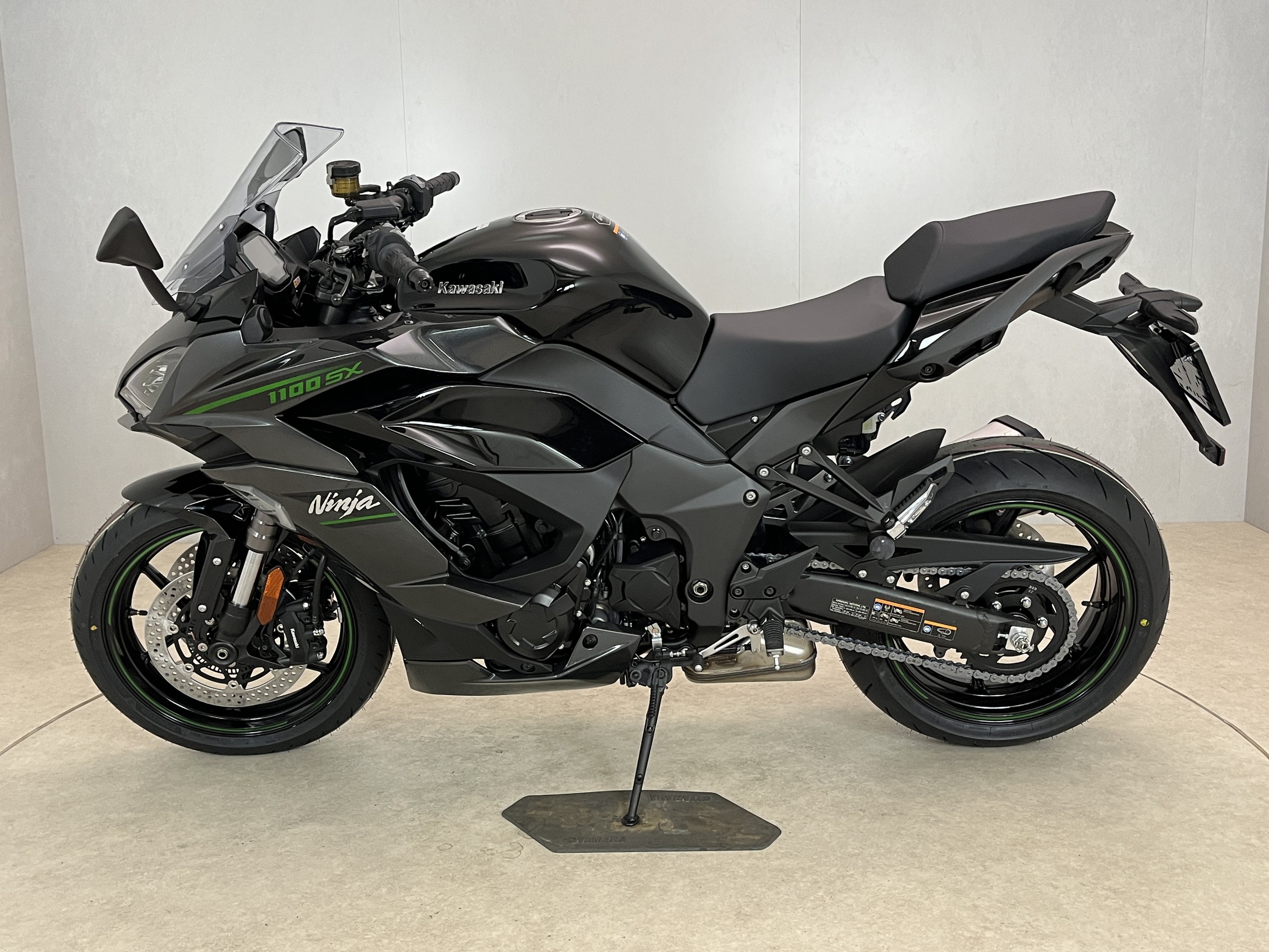 KAWASAKI - Ninja 1100SX