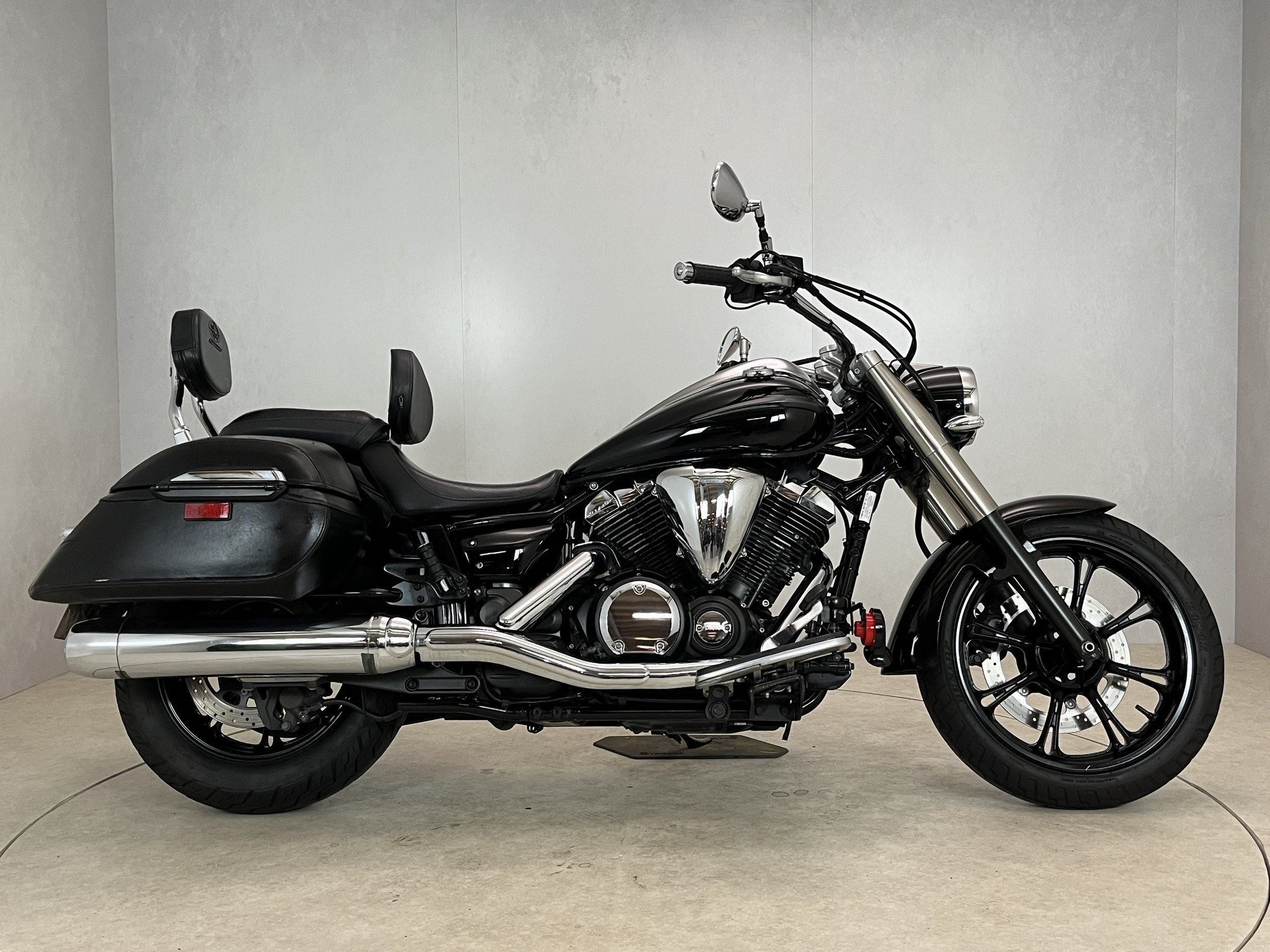 YAMAHA - XVS 950 A