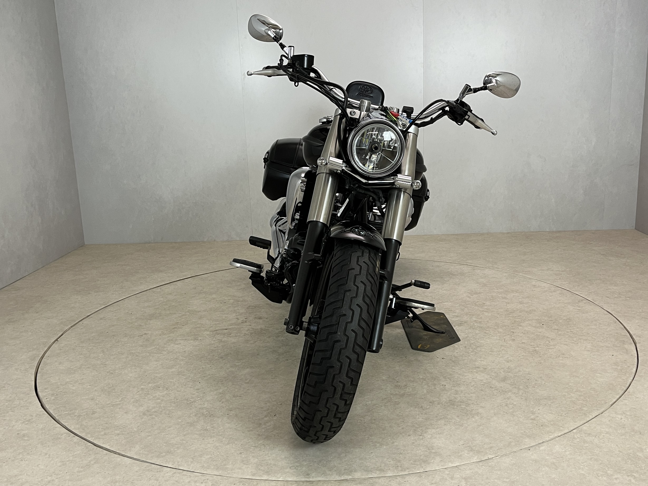 YAMAHA - XVS 950 A