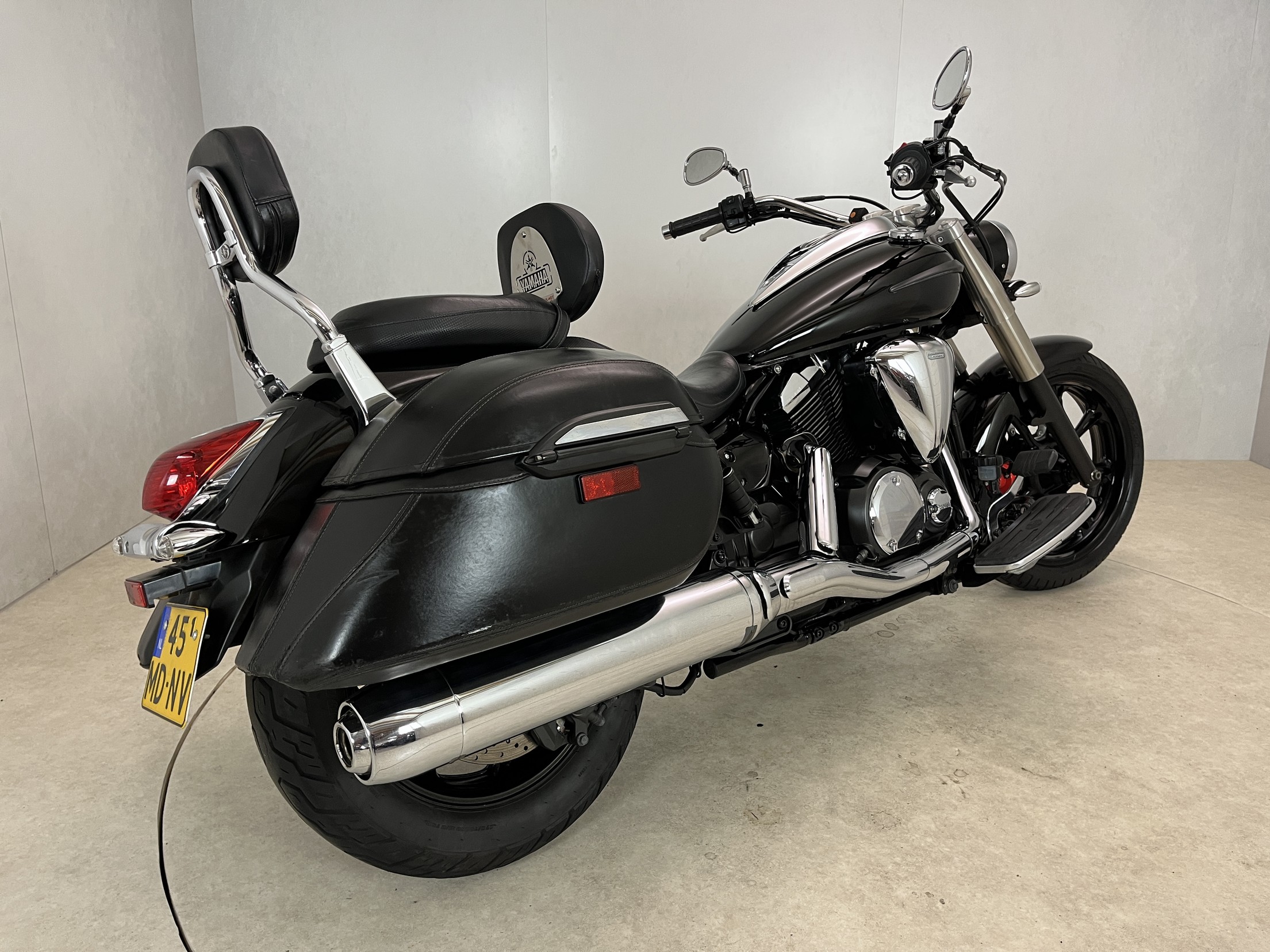 YAMAHA - XVS 950 A