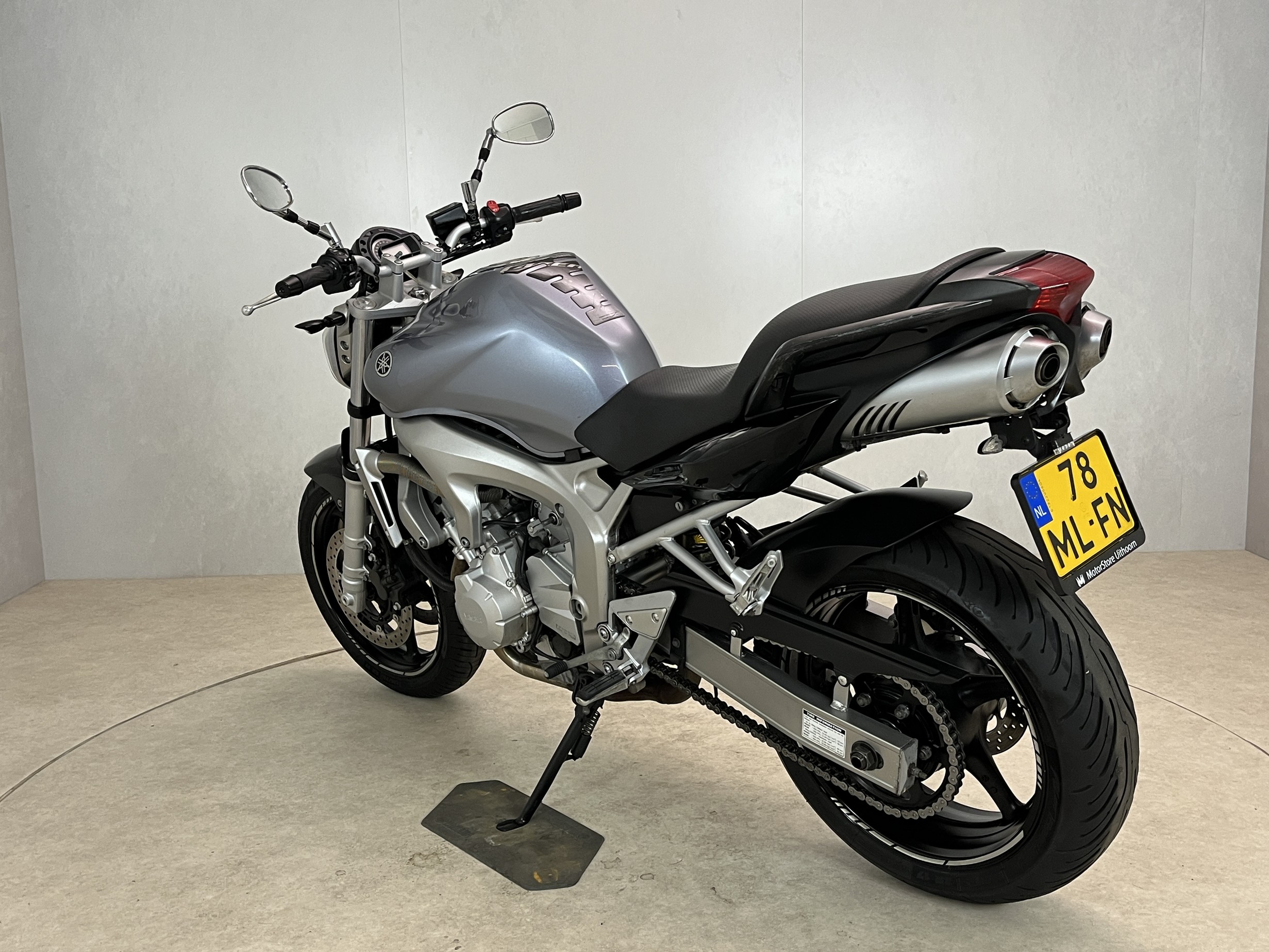 YAMAHA - FZ6 N
