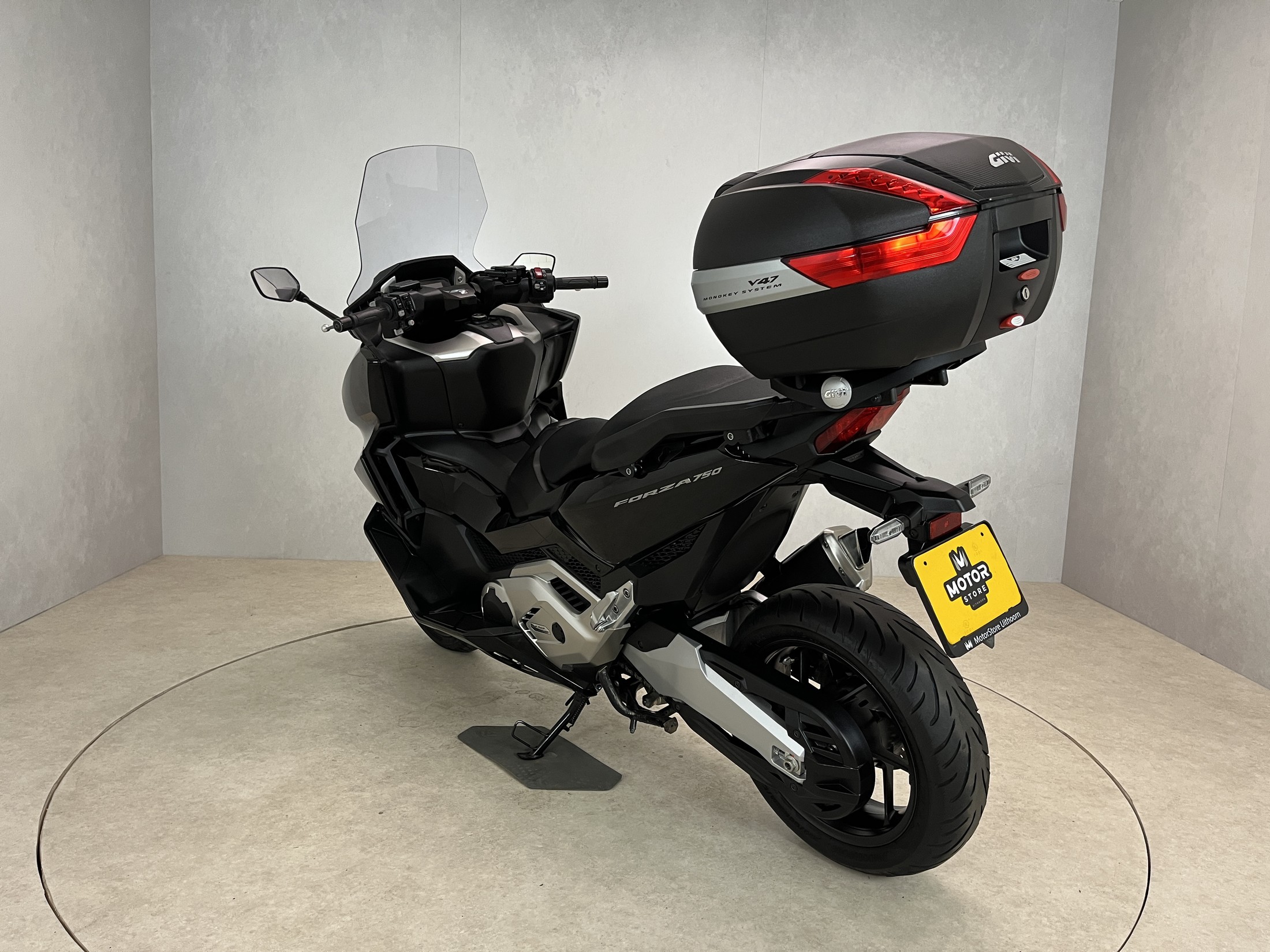 HONDA - FORZA 750