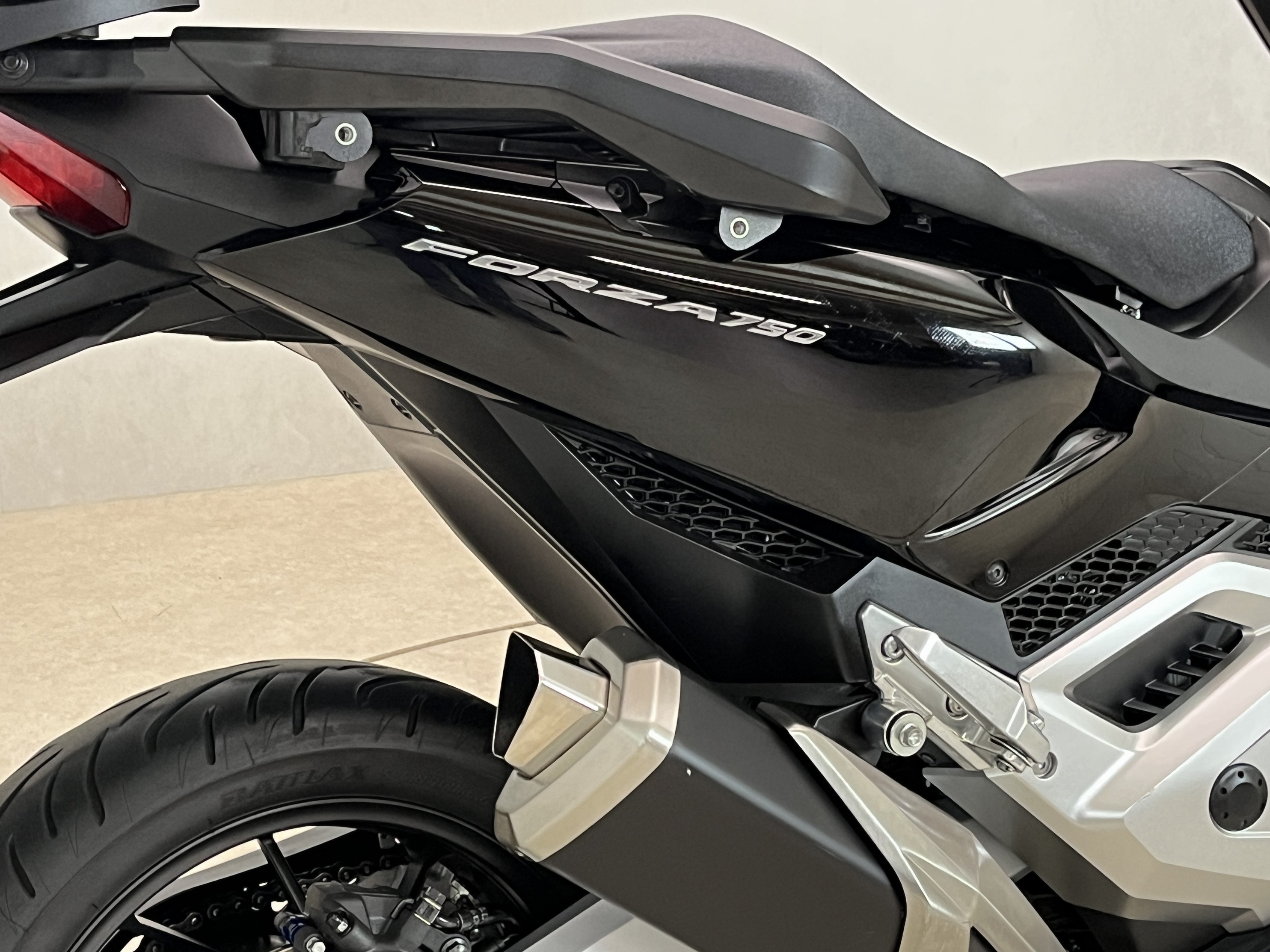 HONDA - FORZA 750