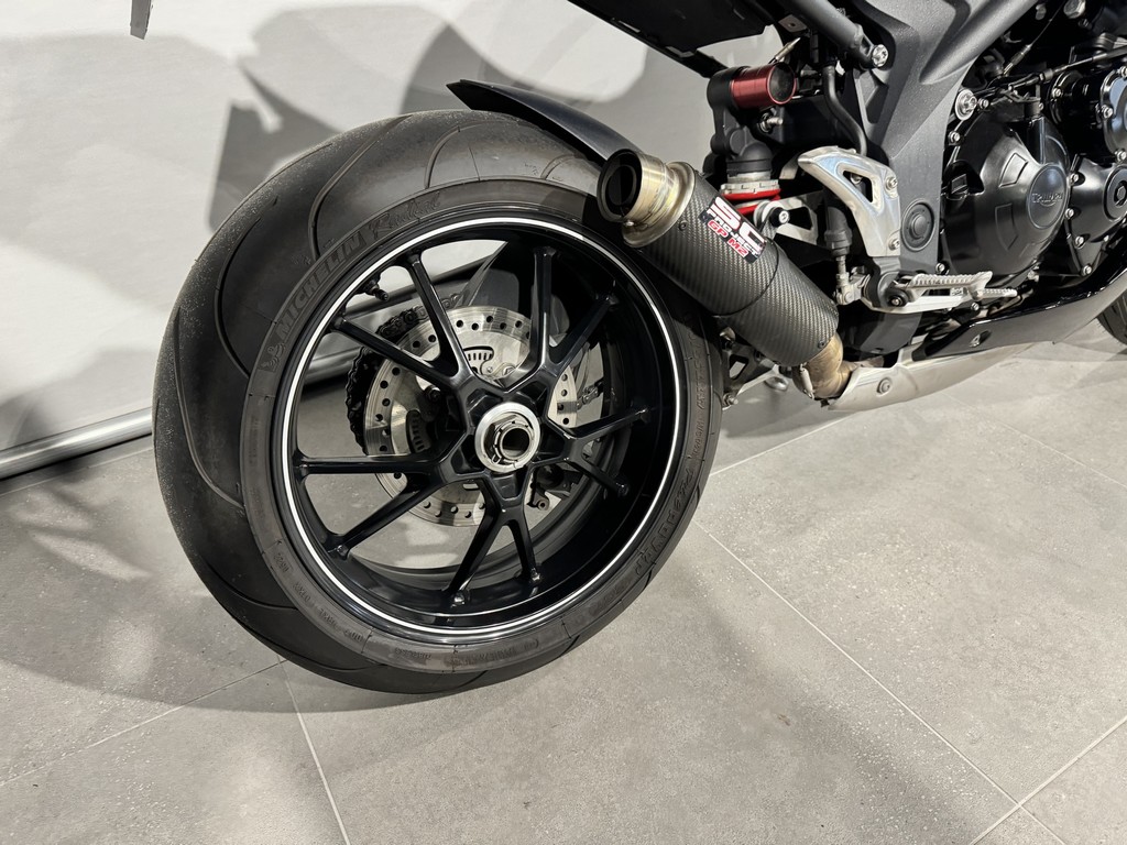 TRIUMPH - SPEED TRIPLE 1050