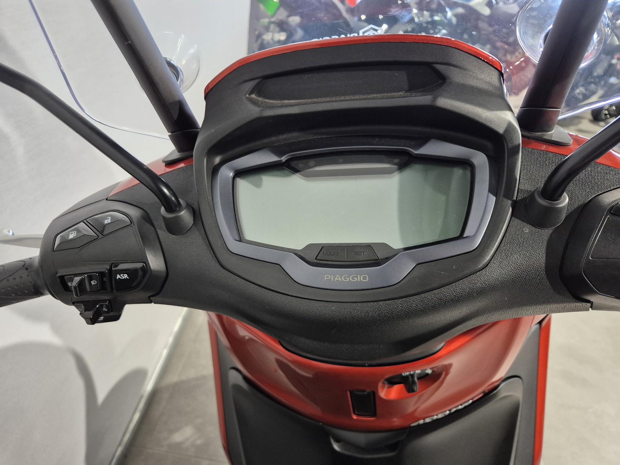 PIAGGIO - BEVERLY 400 S