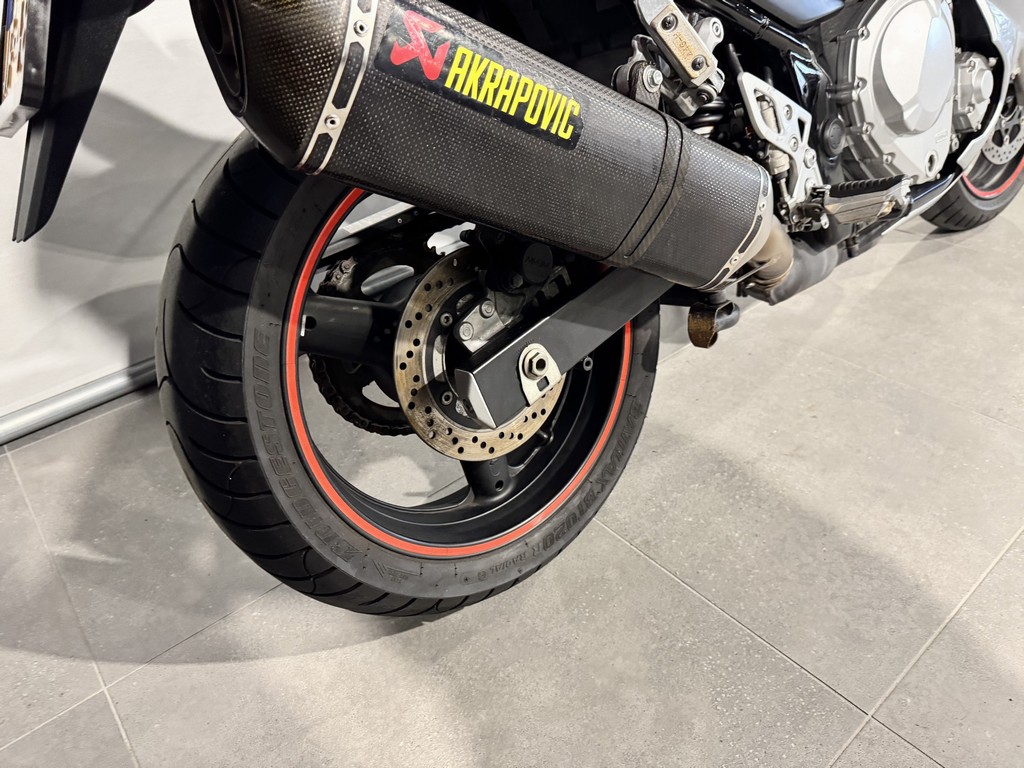 SUZUKI - GSX 650 F