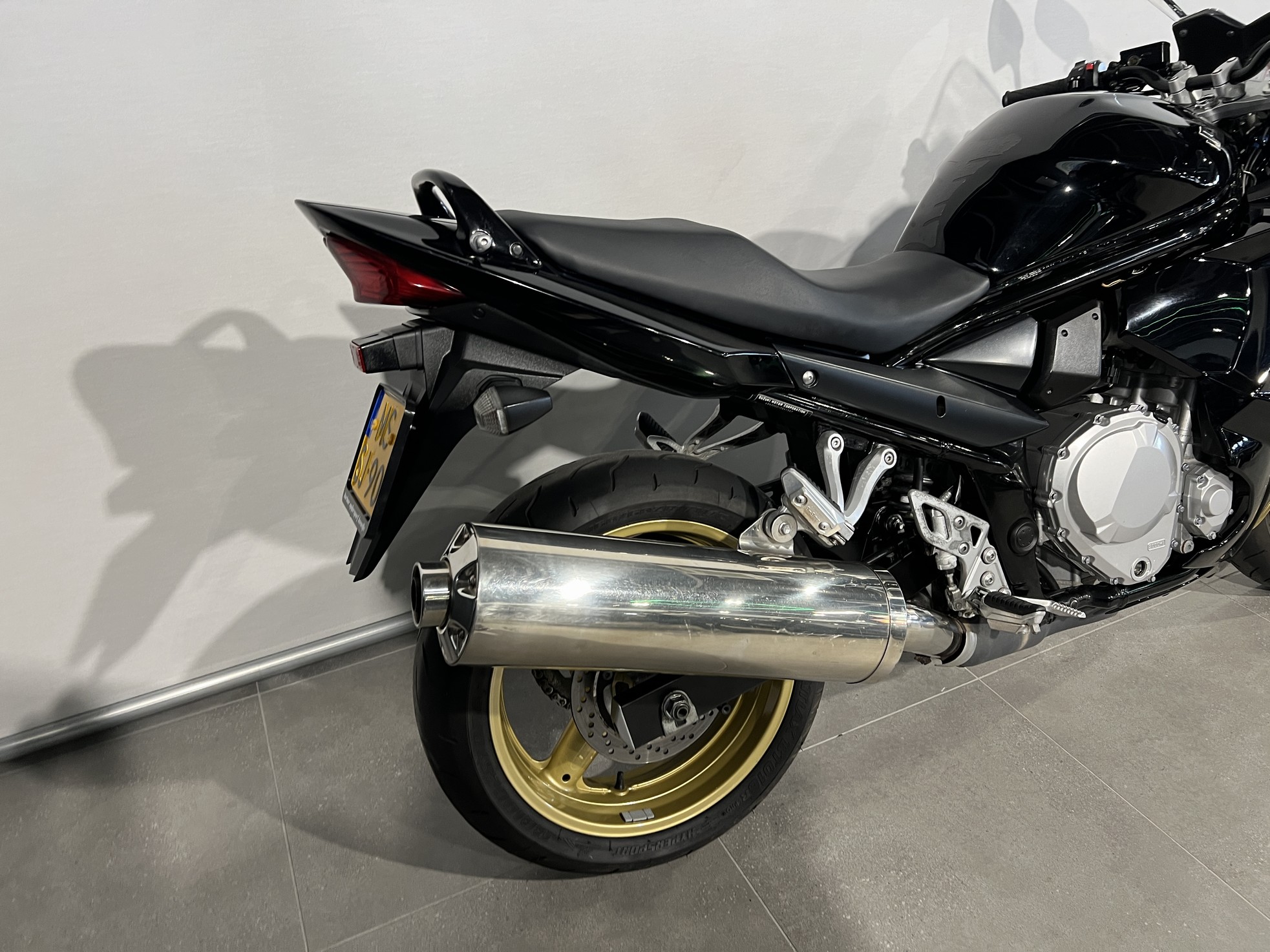 SUZUKI - GSX 650 F