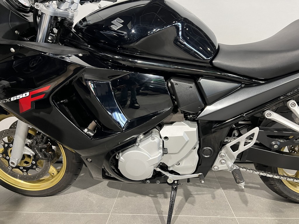 SUZUKI - GSX 650 F