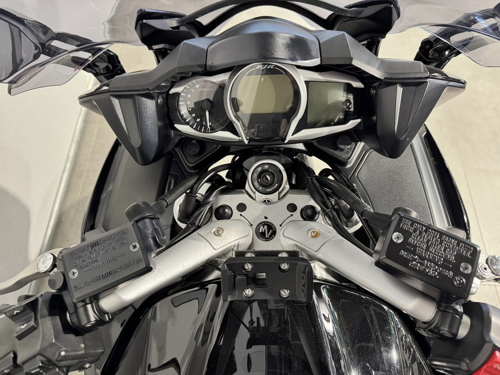 YAMAHA - FJR 1300 AE