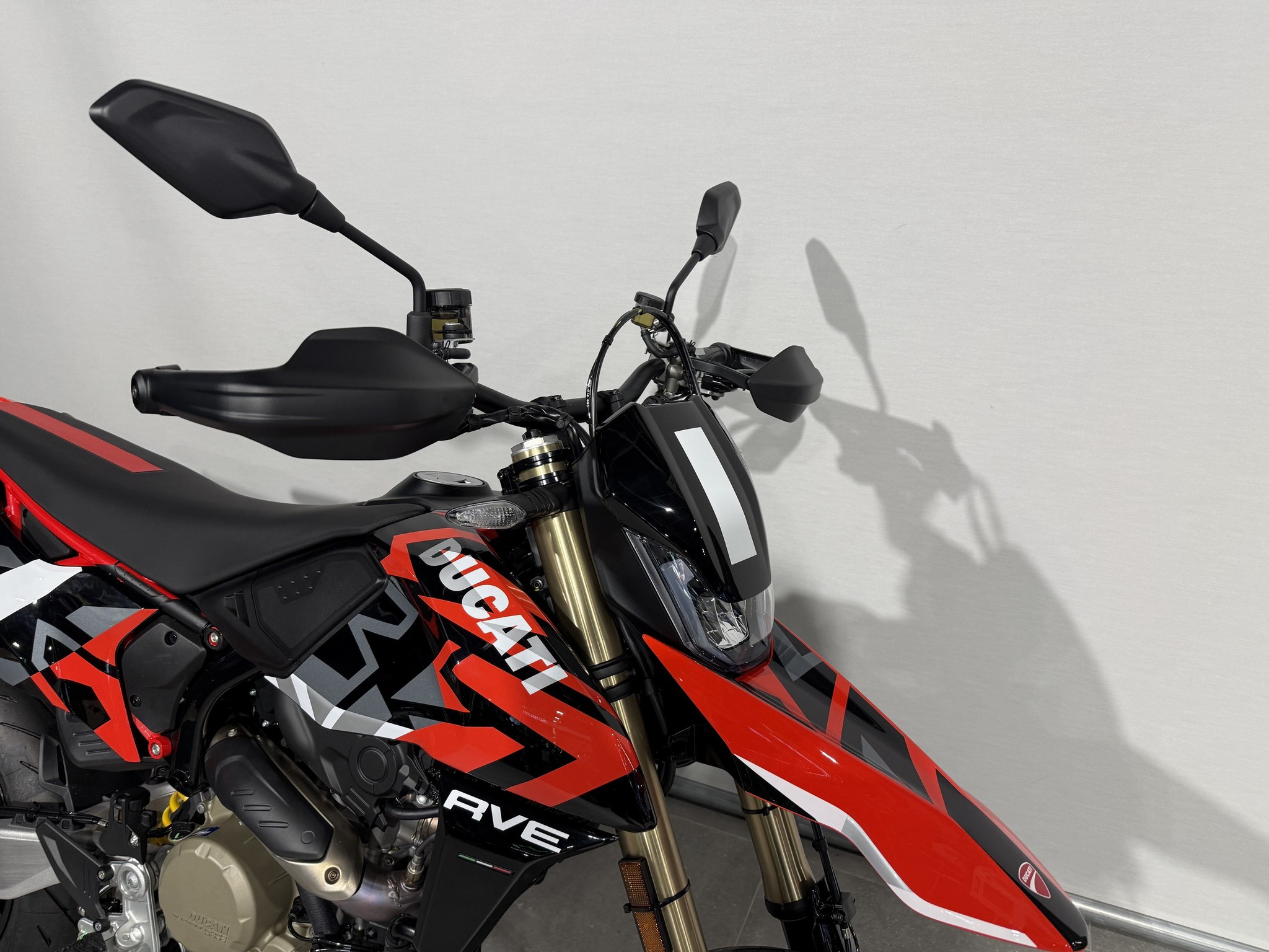 DUCATI - HYPERMOTARD 698 RVE