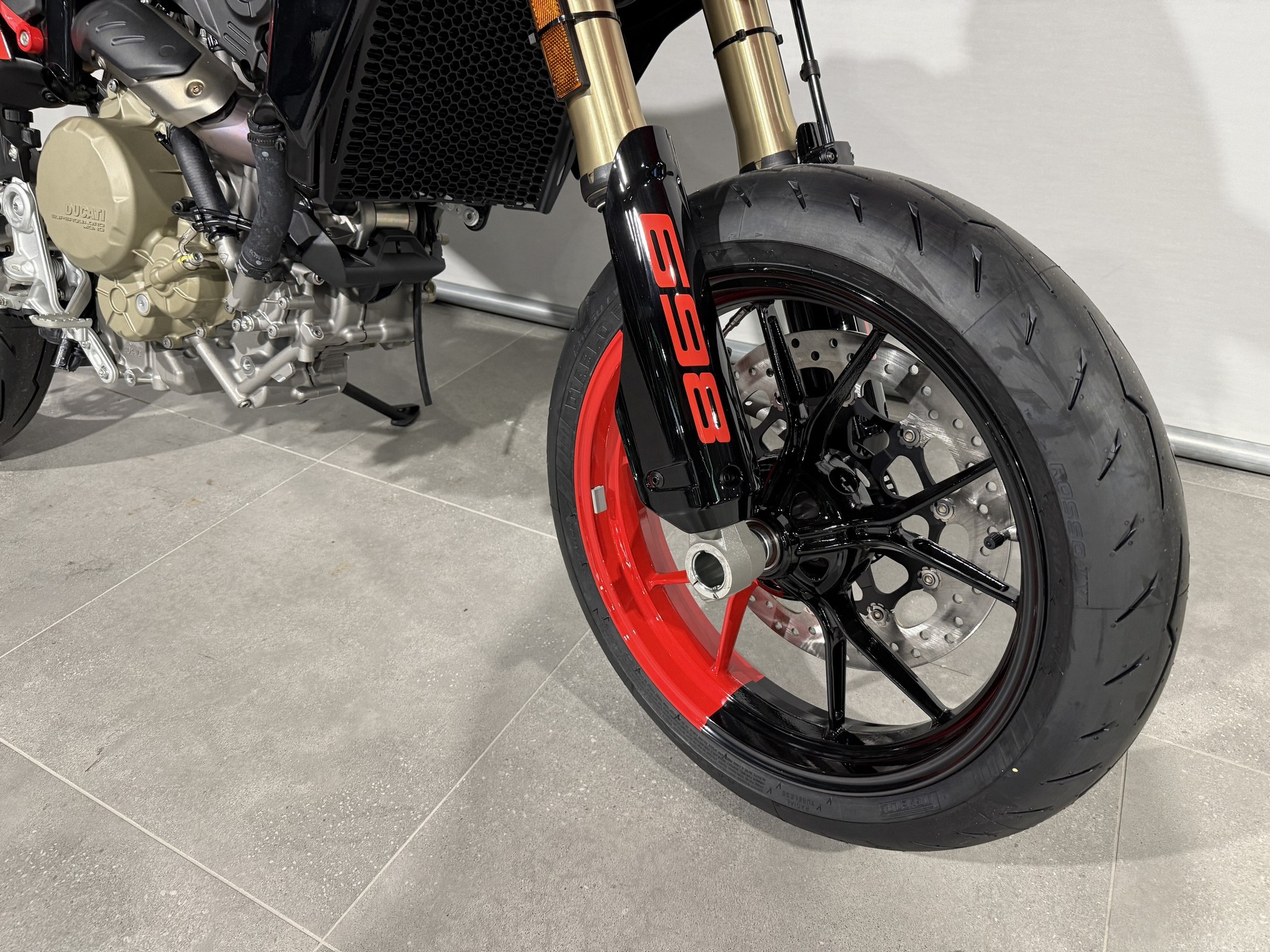 DUCATI - HYPERMOTARD 698 RVE