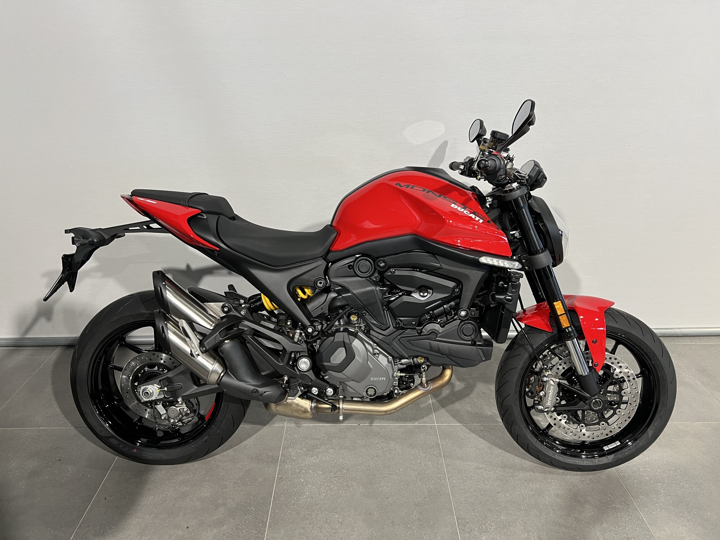 DUCATI - MONSTER