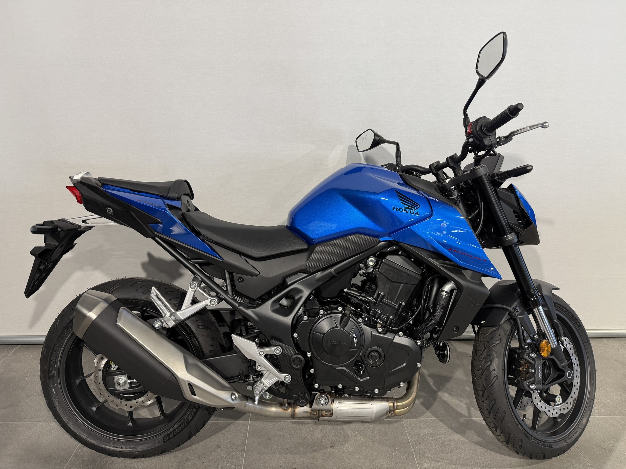 HONDA - CB 750 HORNET