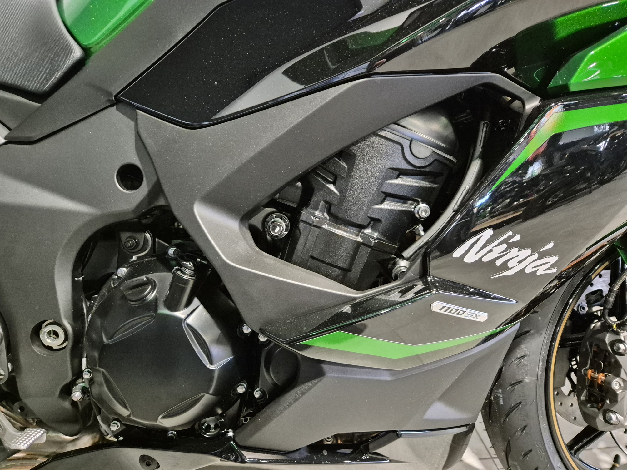 KAWASAKI - NINJA 1100 SX SE