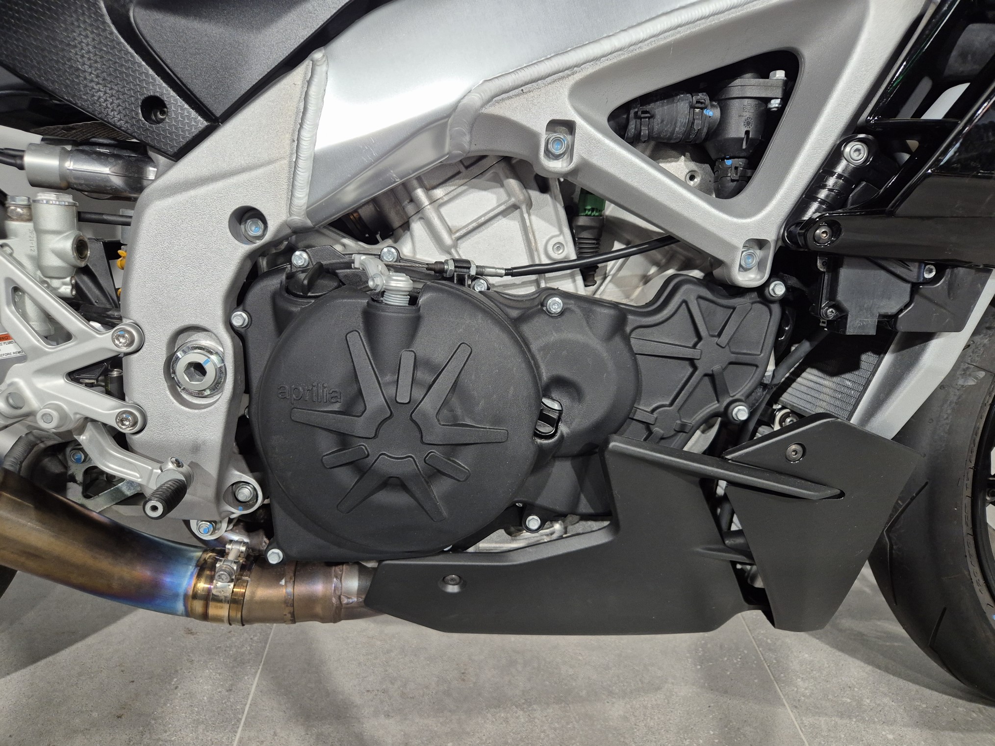 APRILIA - TUONO V4 FACTORY