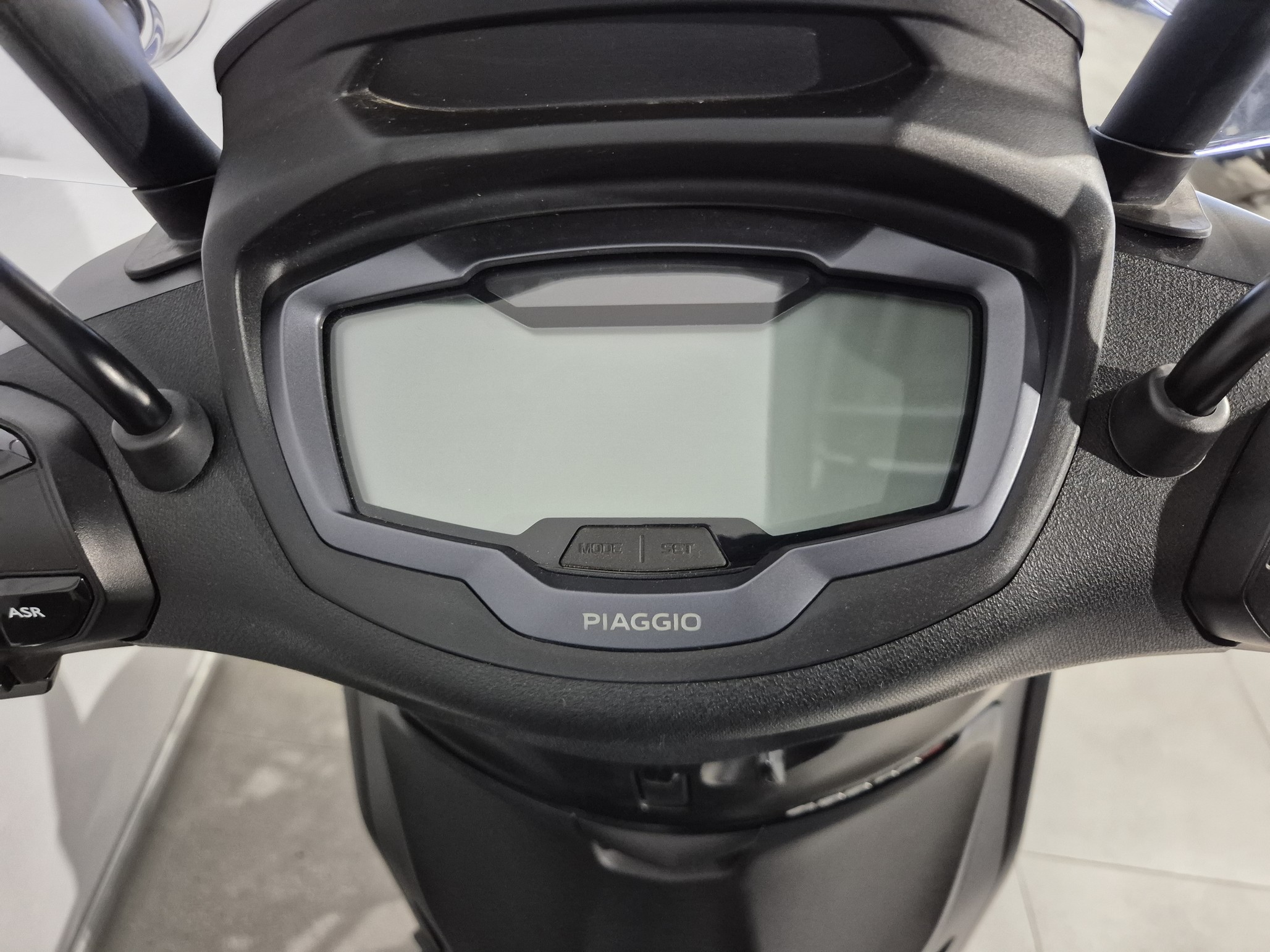 PIAGGIO - BEVERLY 400 S
