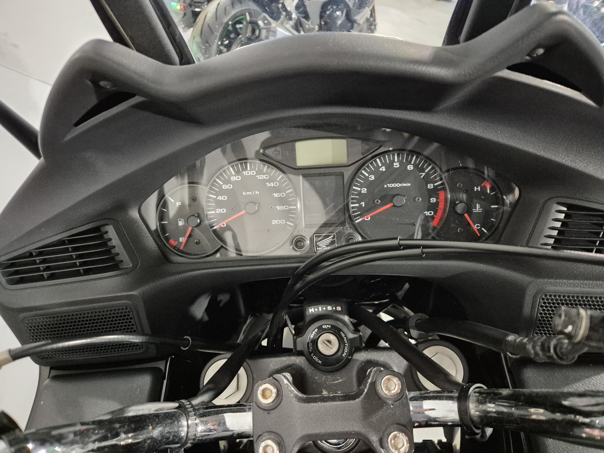 HONDA - NT 700 V ABS