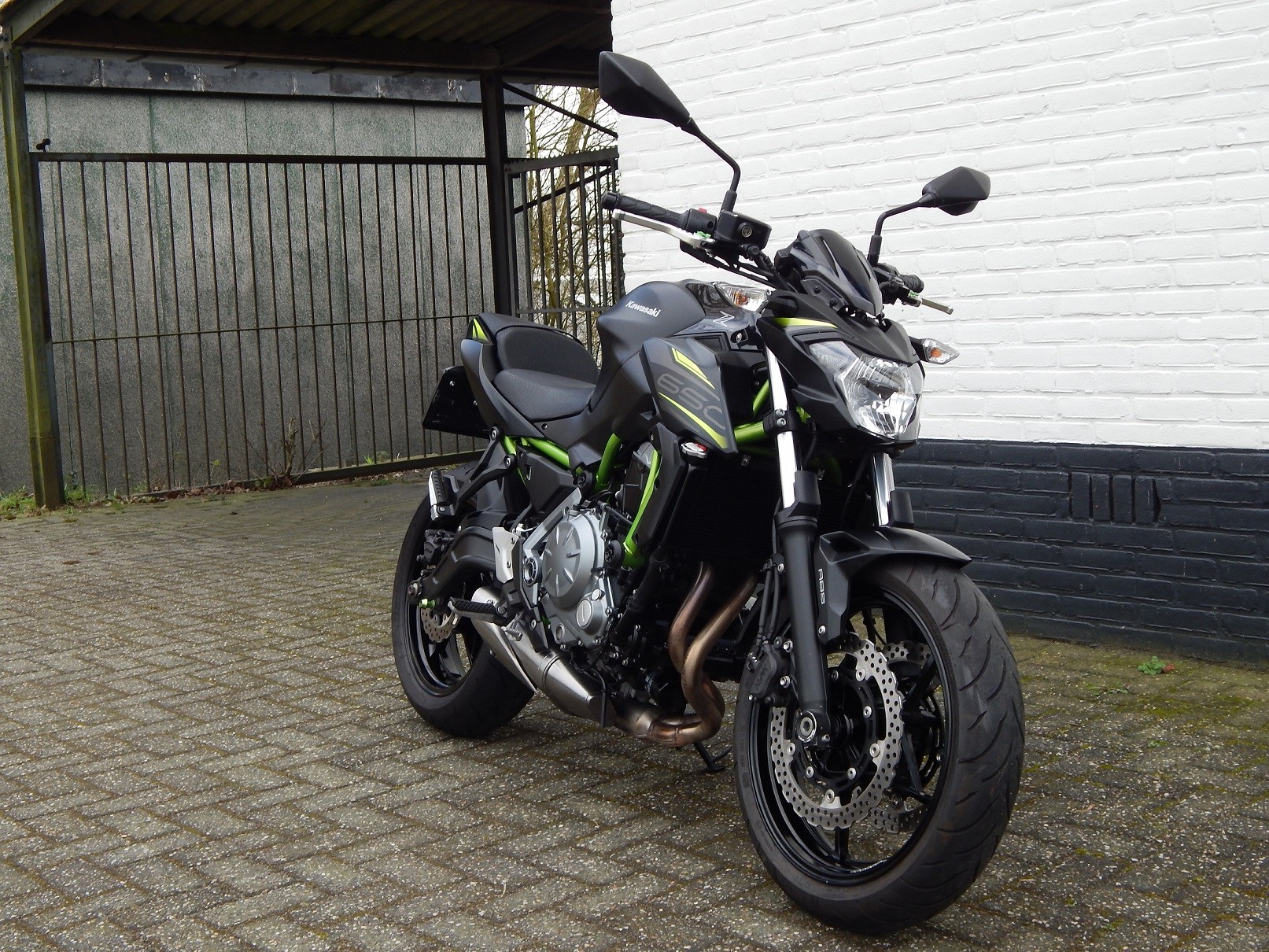 KAWASAKI - Z650