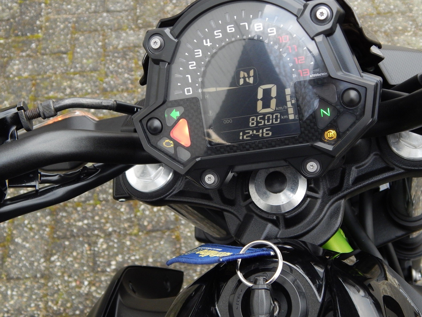 KAWASAKI - Z650