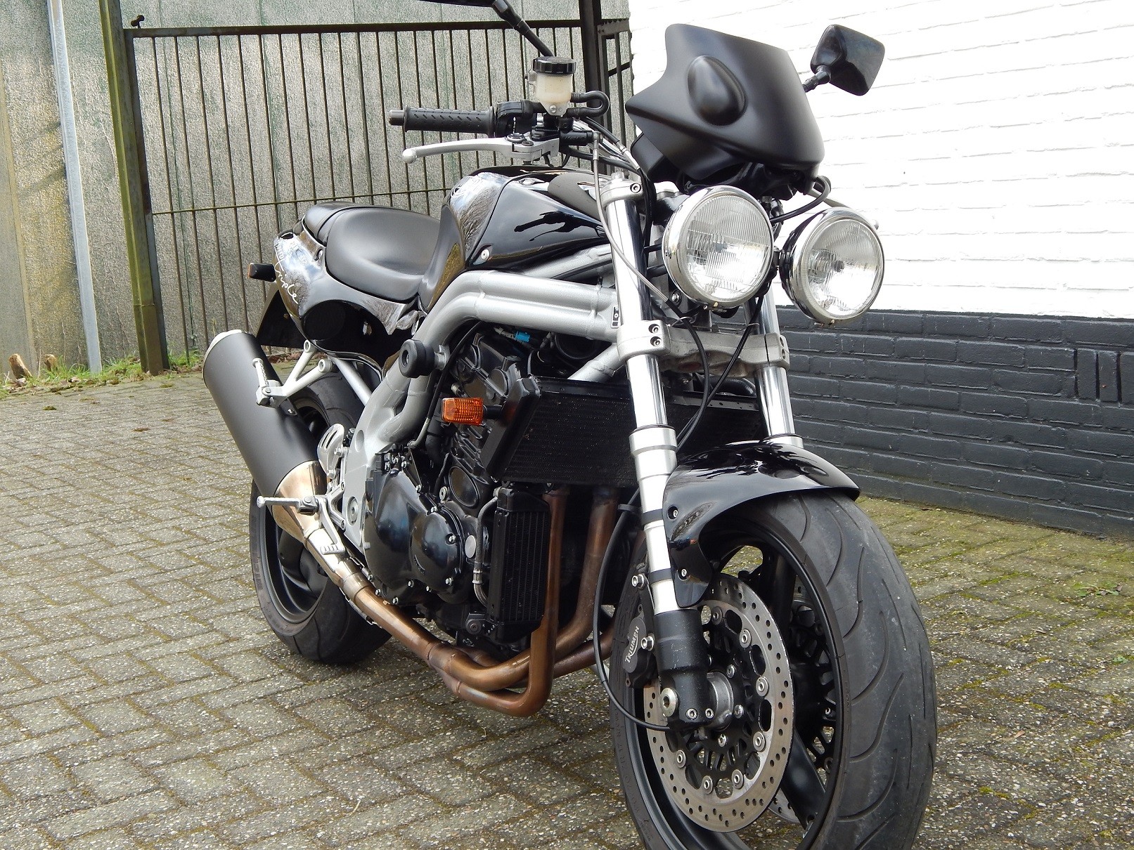 TRIUMPH - SPEED TRIPLE T509