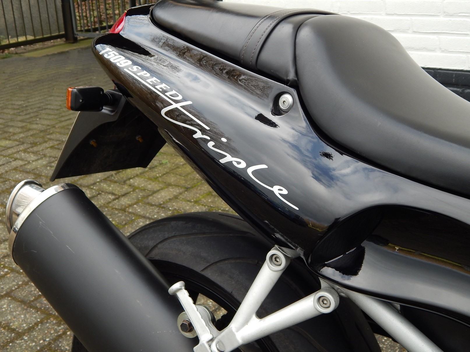 TRIUMPH - SPEED TRIPLE T509