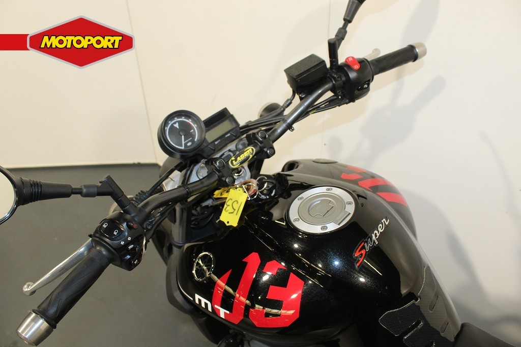 YAMAHA - MT-03