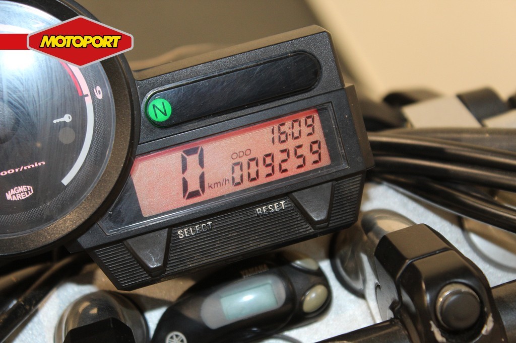 YAMAHA - MT-03