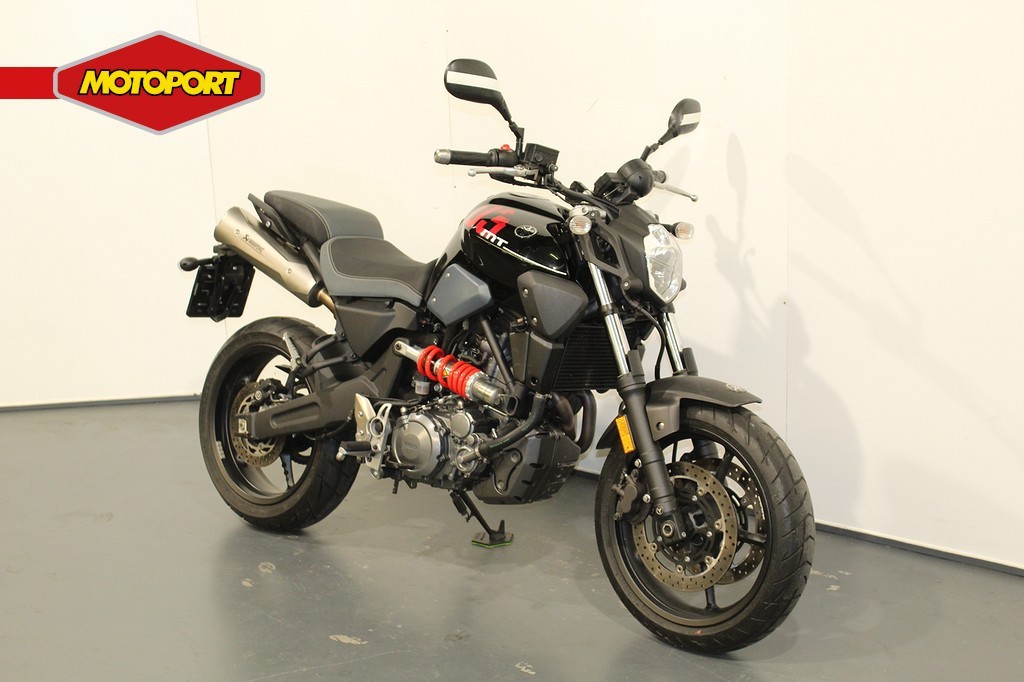 YAMAHA - MT-03
