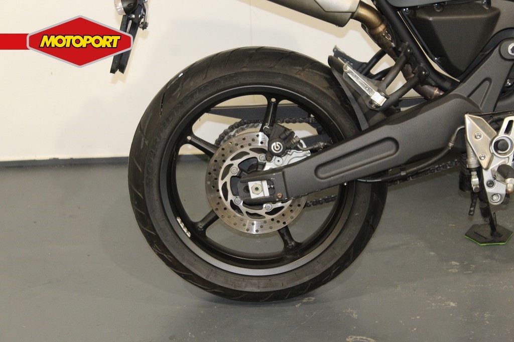 YAMAHA - MT-03
