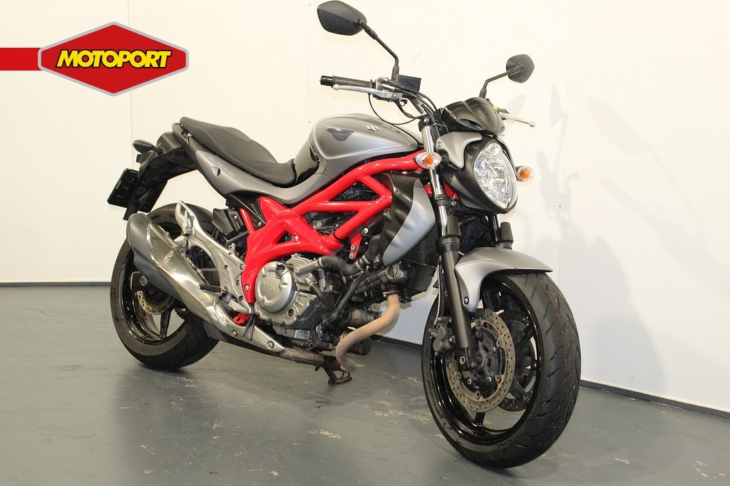 SUZUKI - SFV 650 Gladius ABS